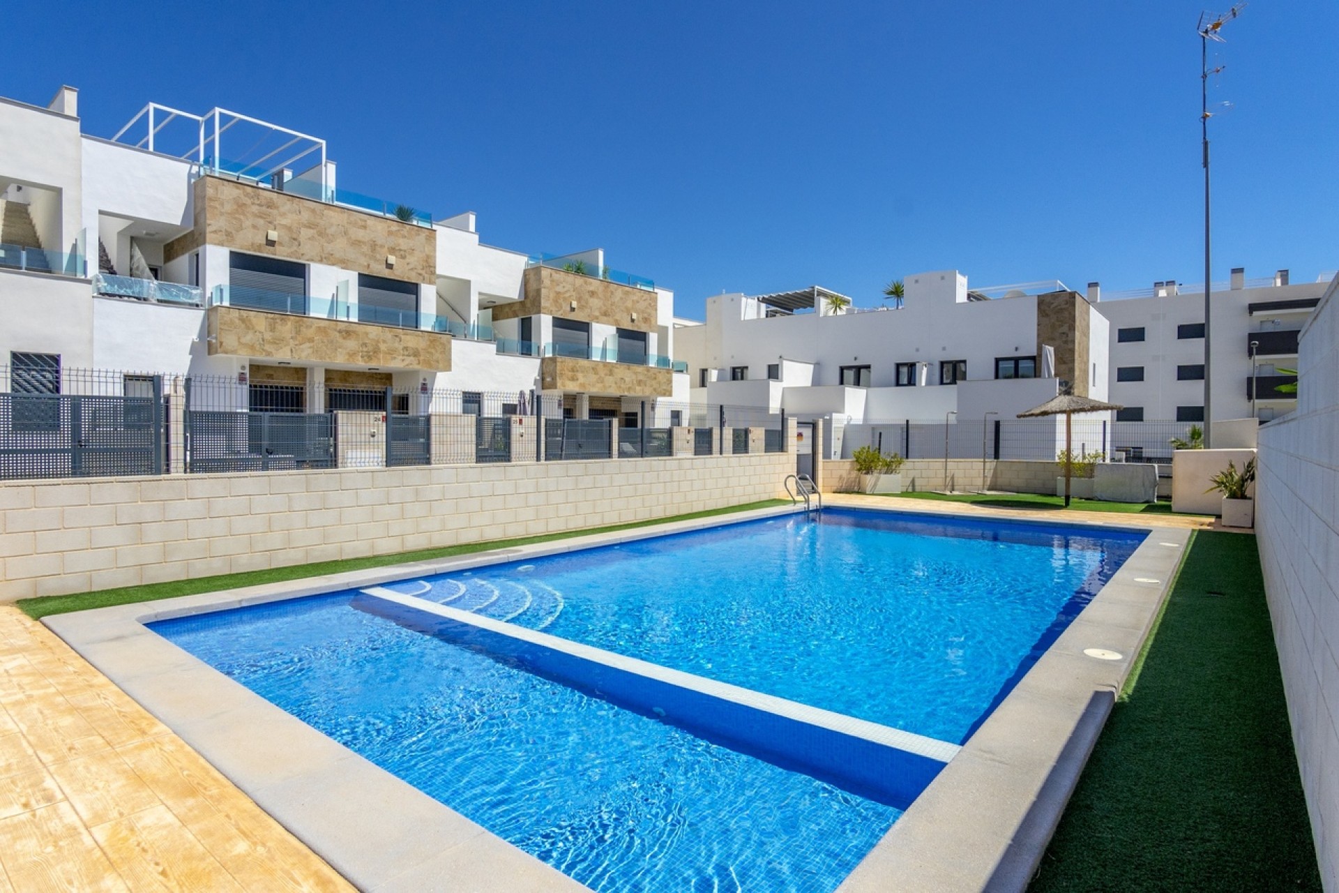 Resale - Town House -
Villamartin - Costa Blanca