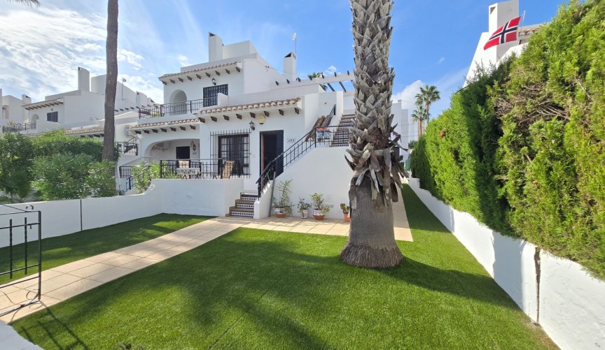 Resale - Town House -
Villamartin - Costa Blanca