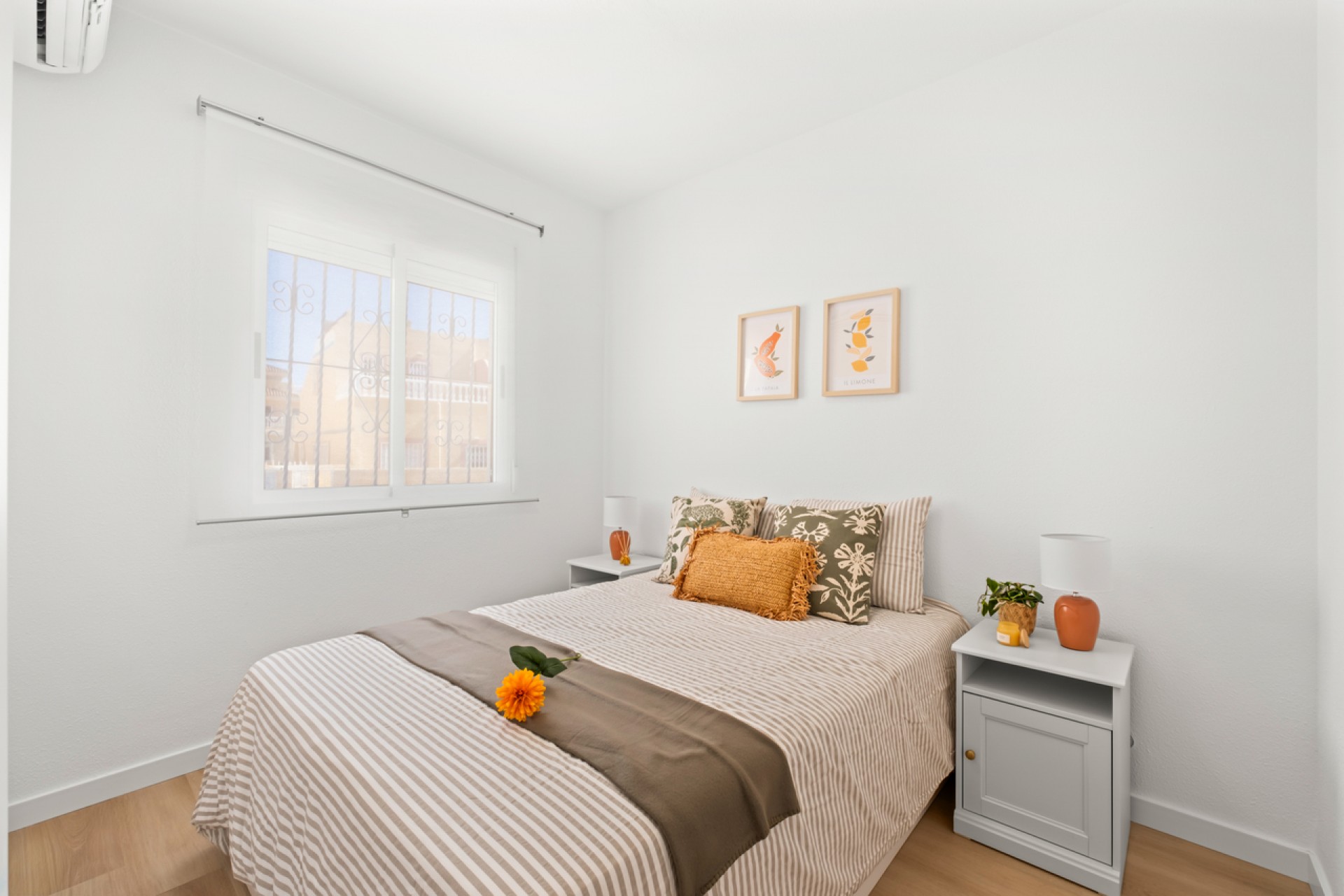 Resale - Town House -
Villamartin - Costa Blanca