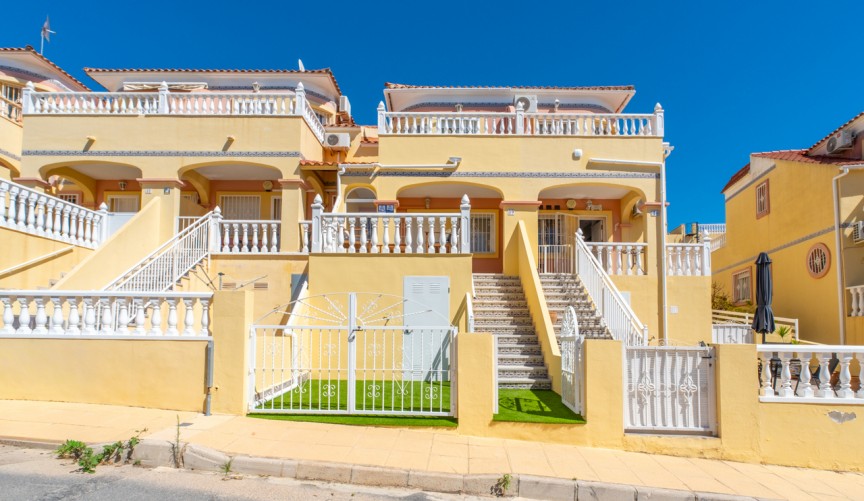 Resale - Town House -
Villamartin - Costa Blanca