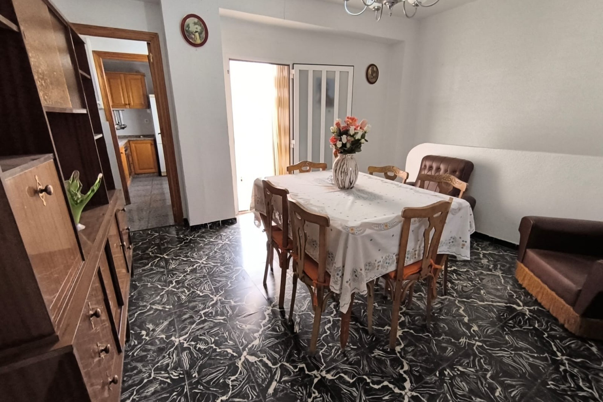 Resale - Town House -
Yecla - Inland