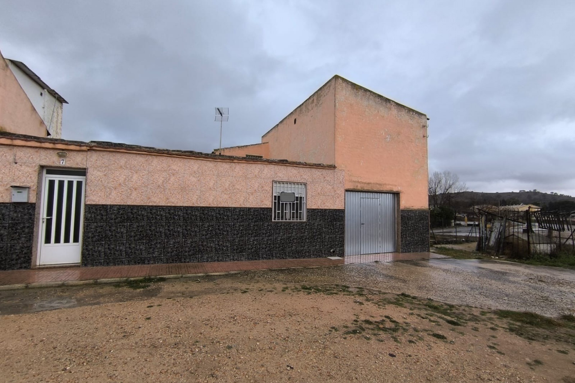 Resale - Town House -
Yecla - Inland