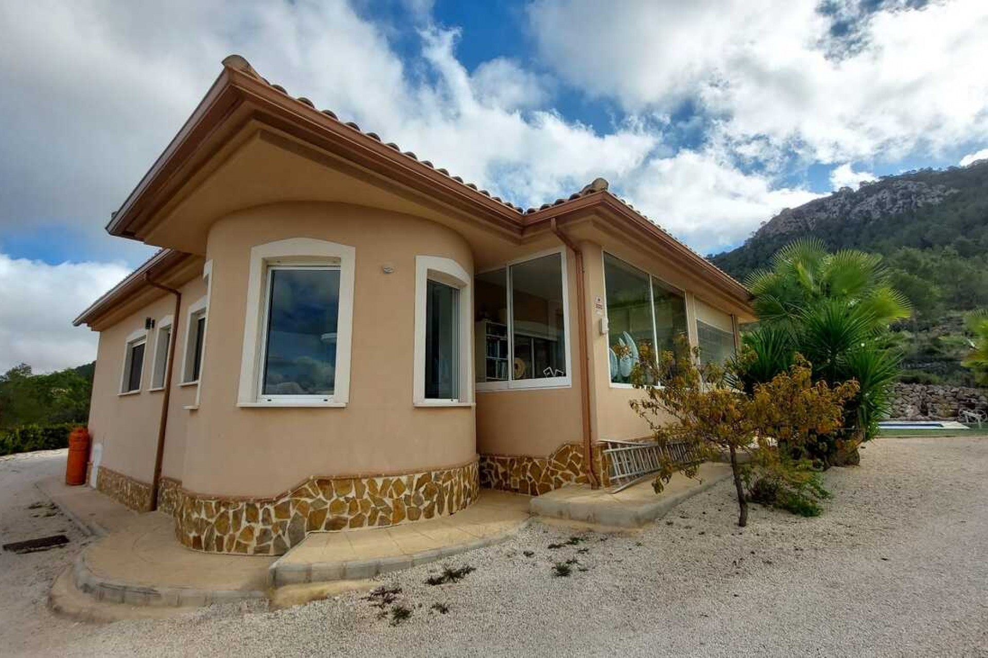 Resale - Villa -
Abanilla - La Zarza