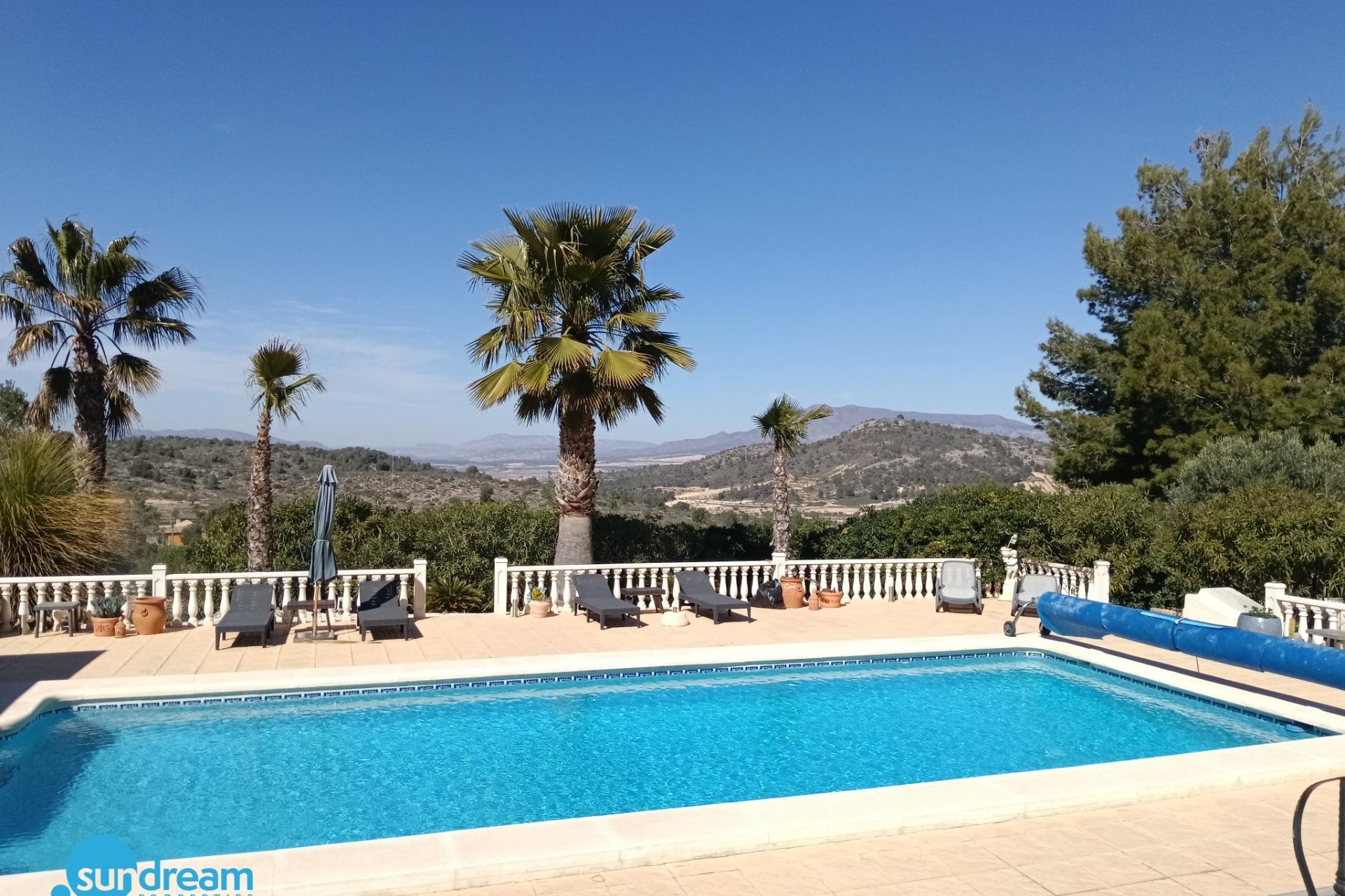 Resale - Villa -
Abanilla