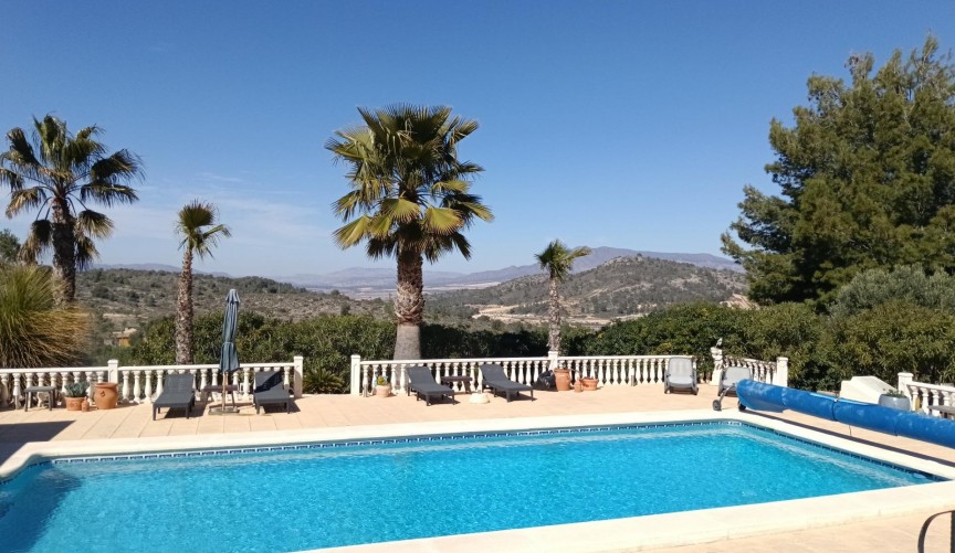 Resale - Villa -
Abanilla