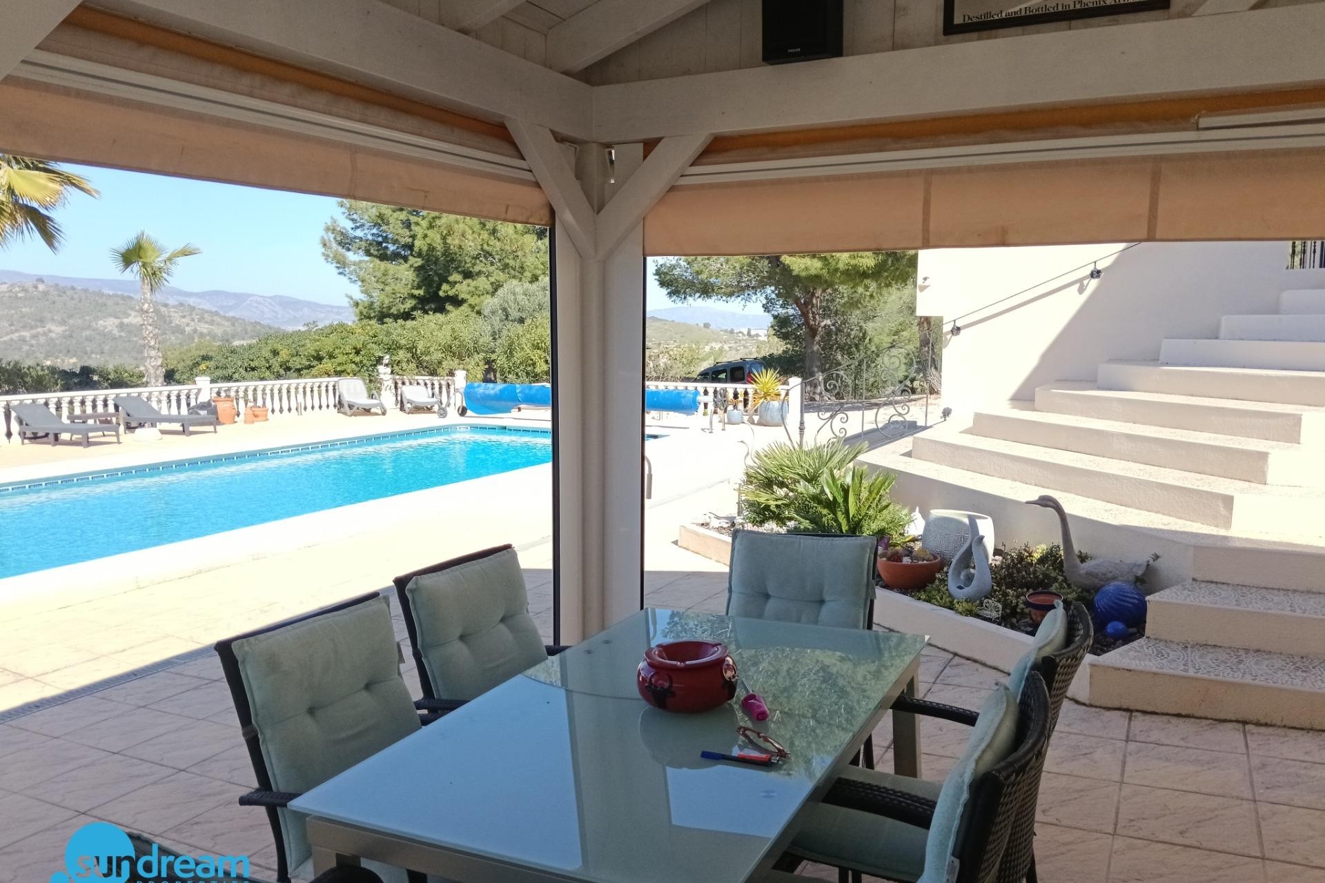 Resale - Villa -
Abanilla