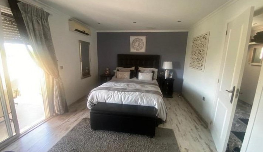 Resale - Villa -
Albatera - Campo De Albatera