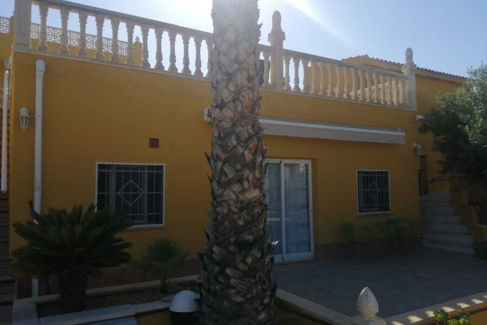 Resale - Villa -
Albatera - Inland