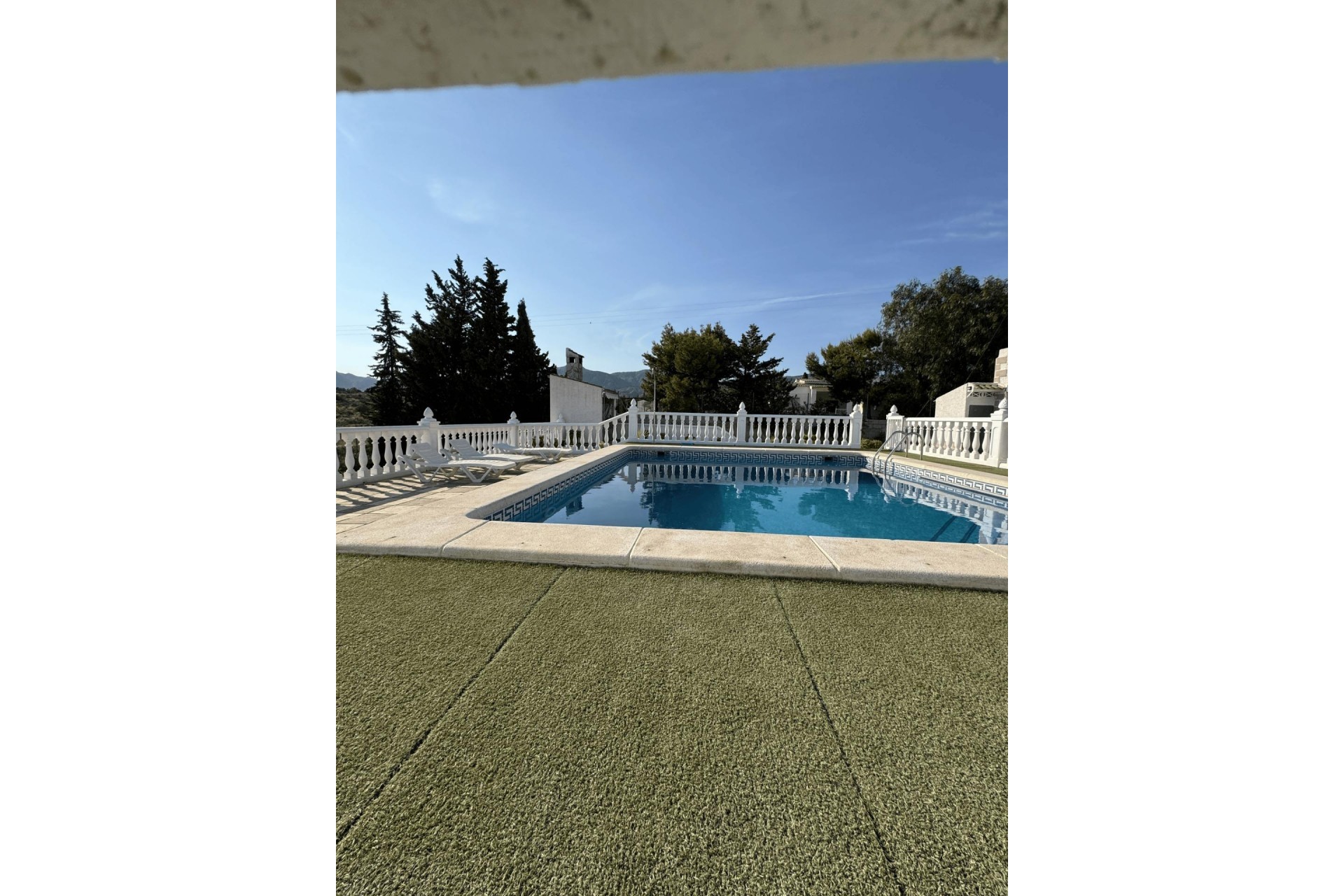 Resale - Villa -
Albatera - Partida Lomas