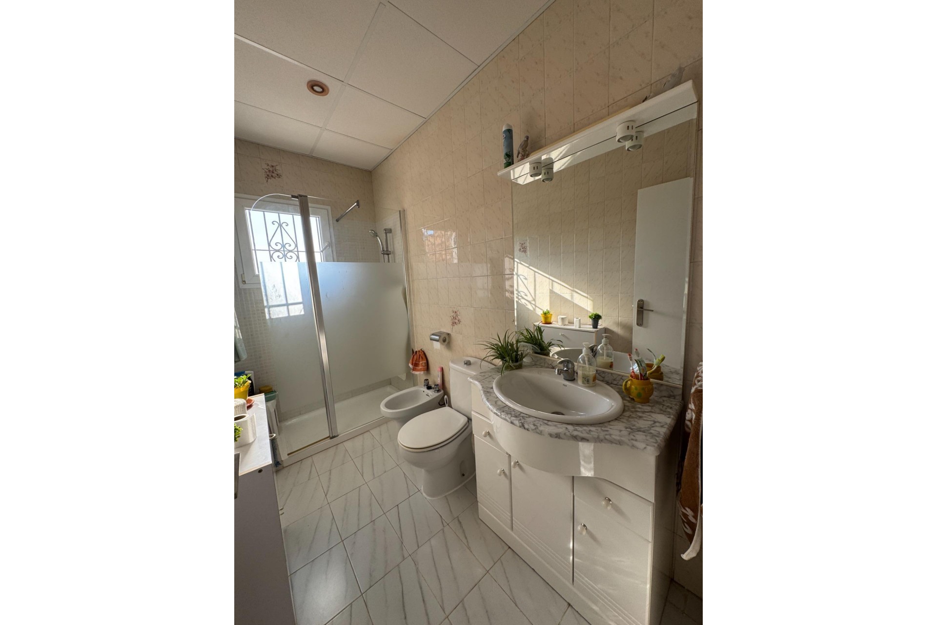 Resale - Villa -
Albatera - Partida Lomas