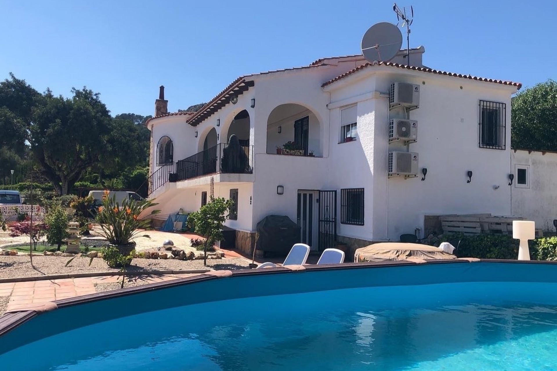 Resale - Villa -
Alcalalí - Inland