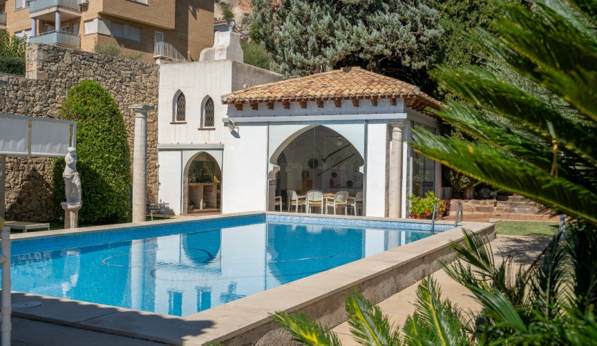 Resale - Villa -
Alcoy - Inland