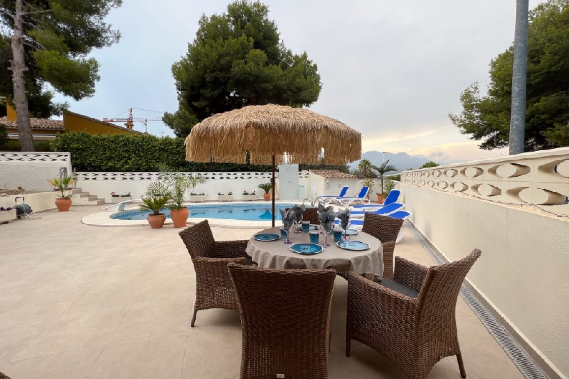 Resale - Villa -
Alfas del Pí - Costa Blanca