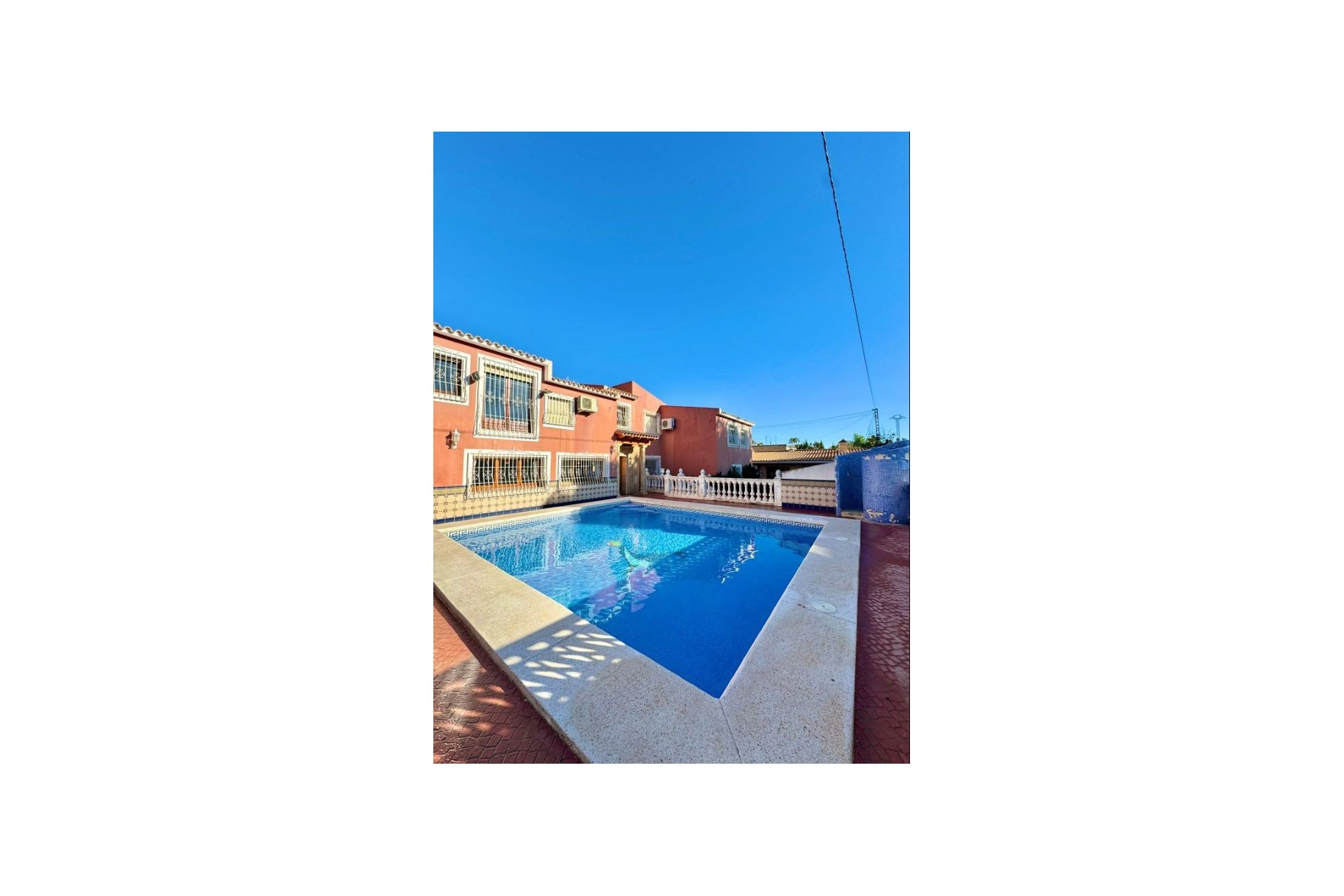 Resale - Villa -
Alfas del Pí - Costa Blanca