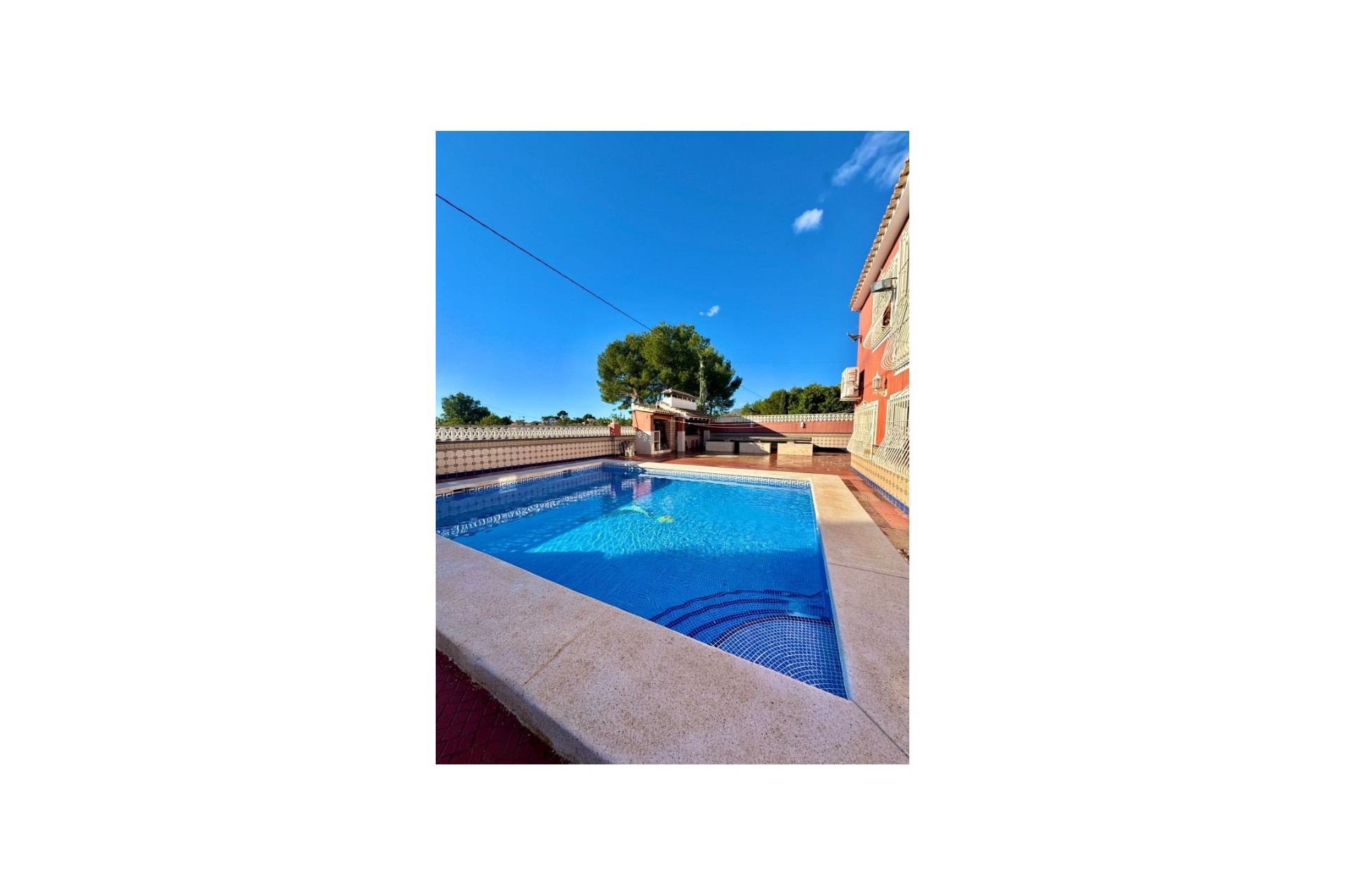 Resale - Villa -
Alfas del Pí - Costa Blanca