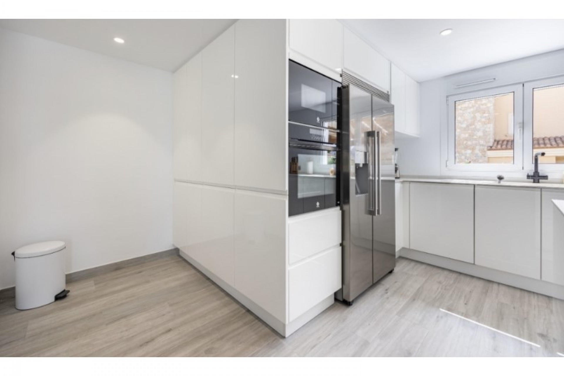 Resale - Villa -
Alfas del Pí - Costa Blanca