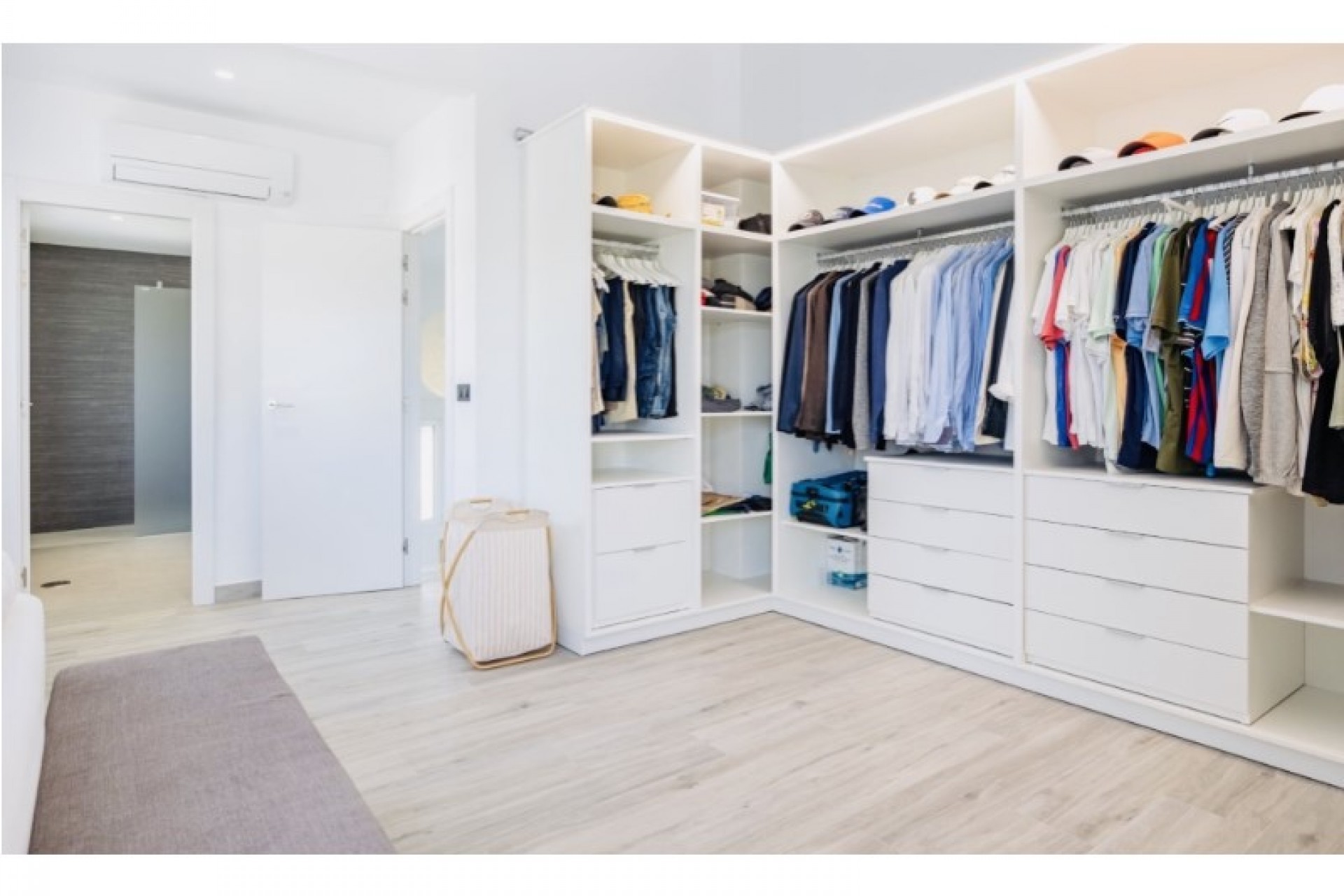 Resale - Villa -
Alfas del Pí - Costa Blanca