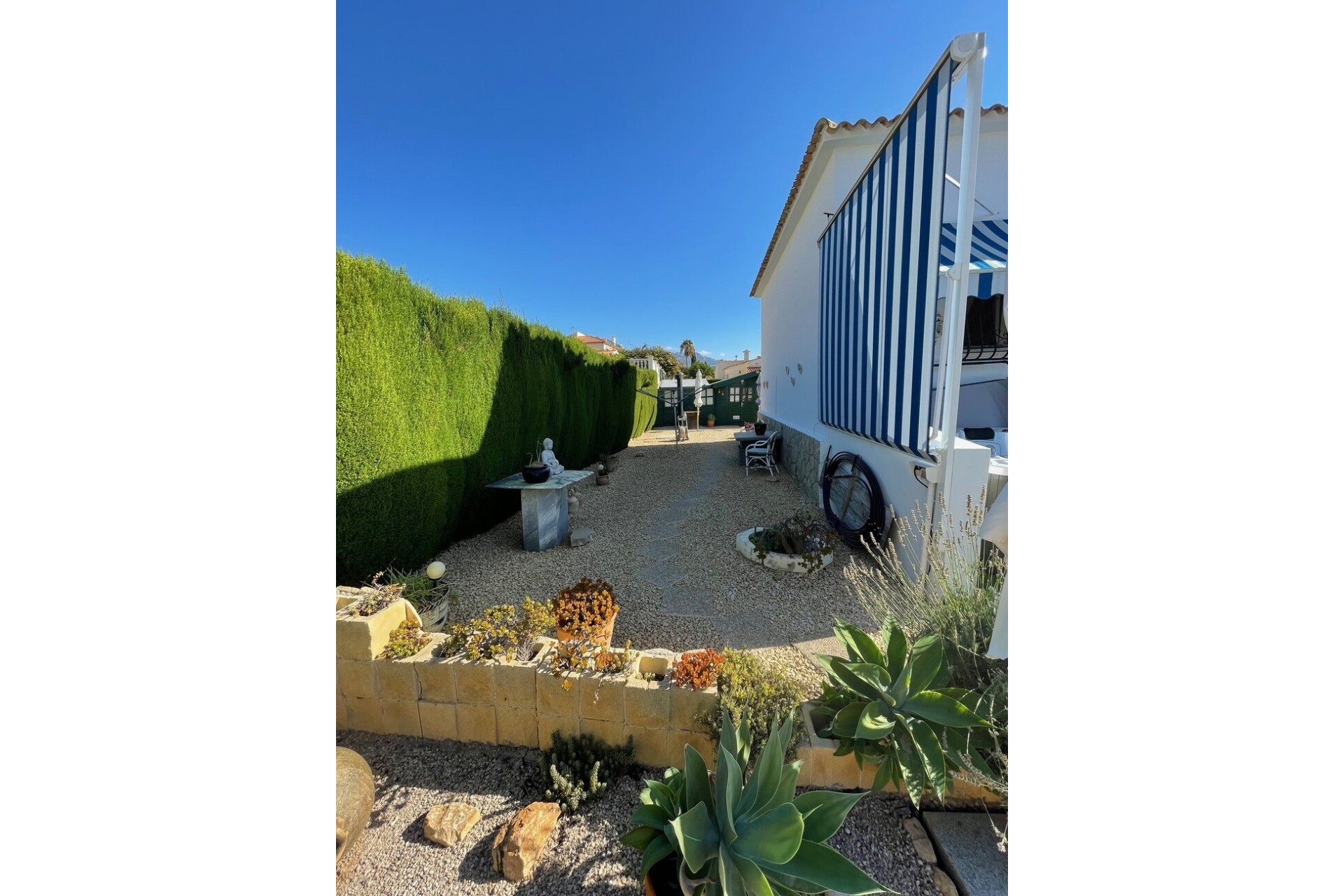 Resale - Villa -
Alfas del Pí - Costa Blanca