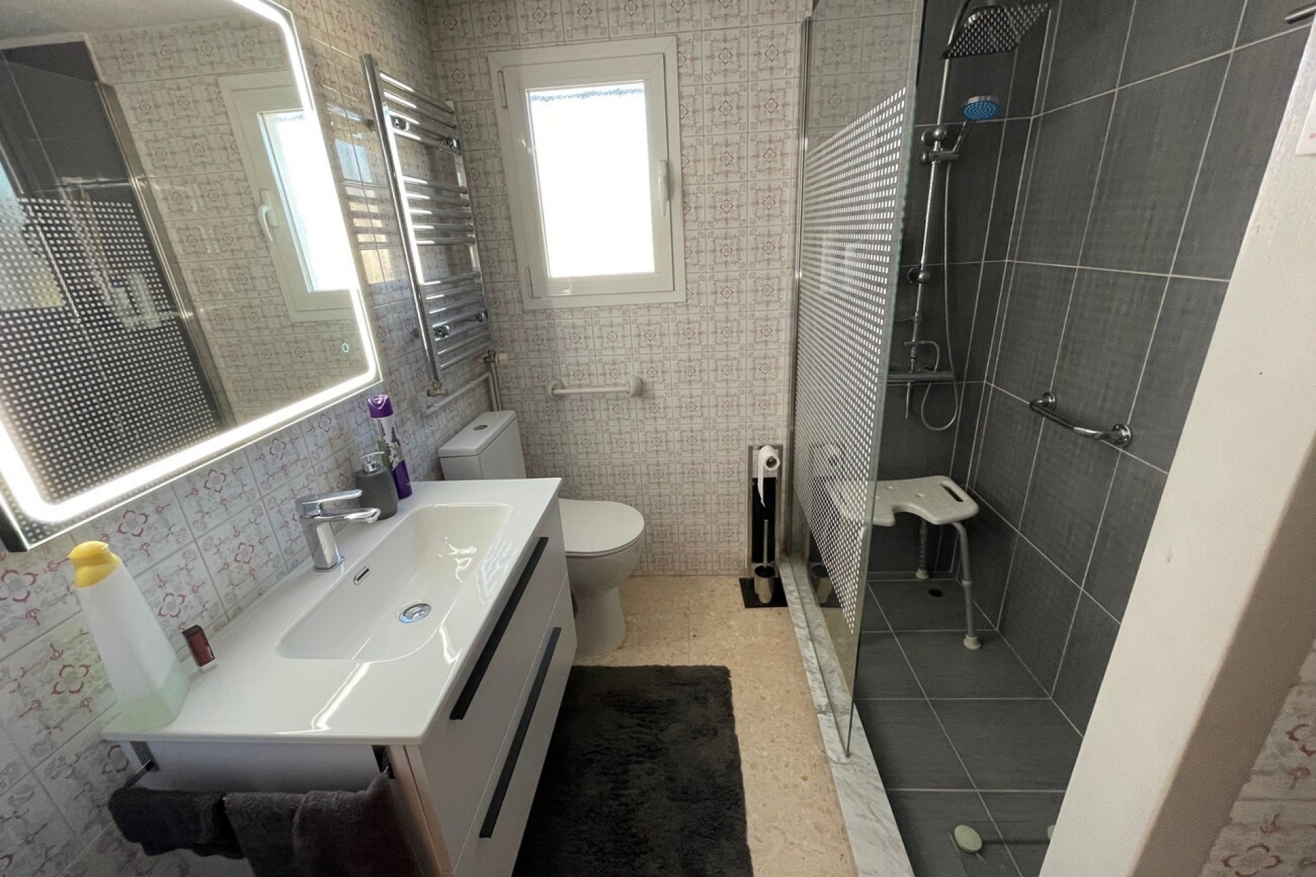 Resale - Villa -
Alfas del Pí - Costa Blanca