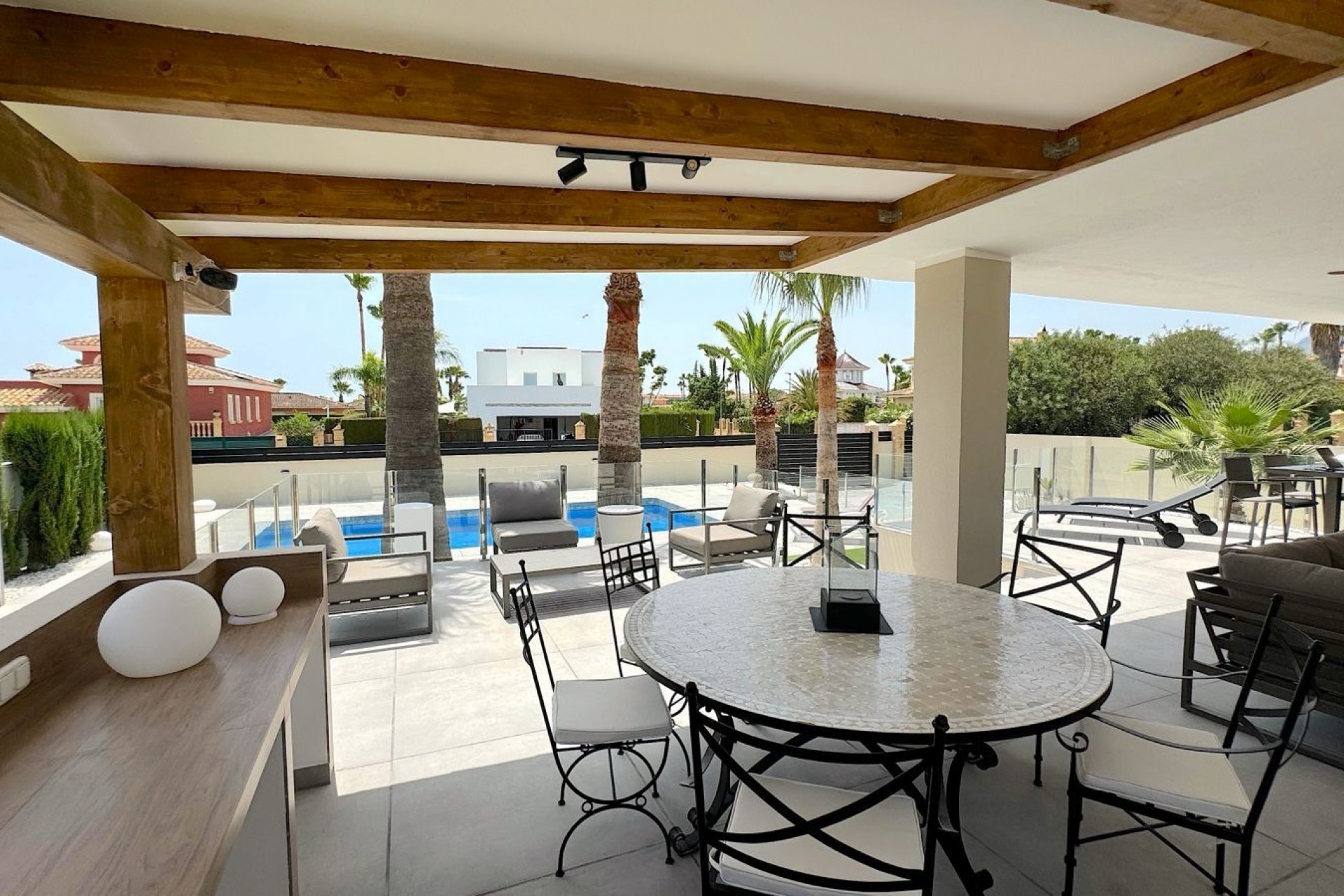 Resale - Villa -
Alfas del Pí - Costa Blanca