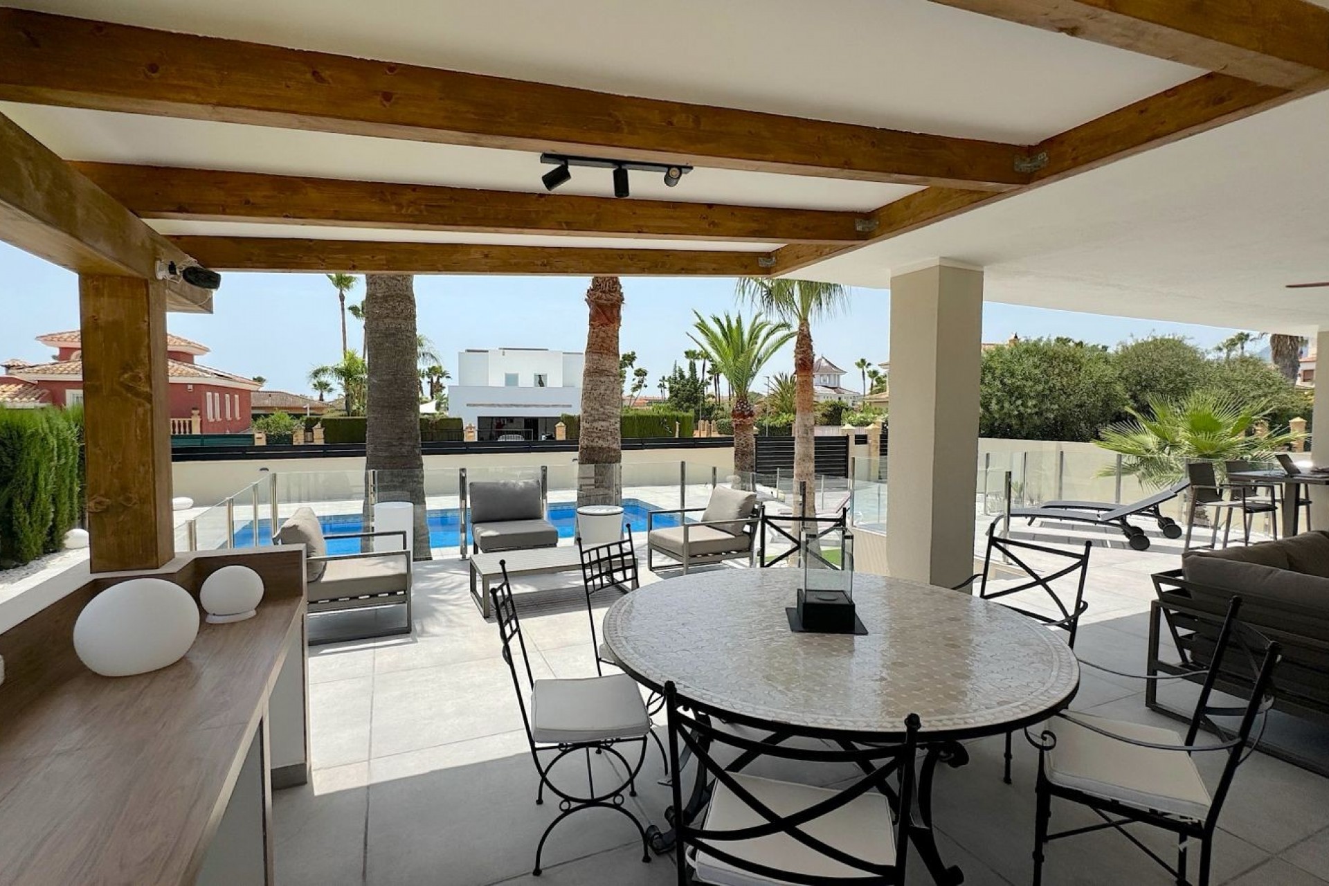Resale - Villa -
Alfas del Pí - Costa Blanca