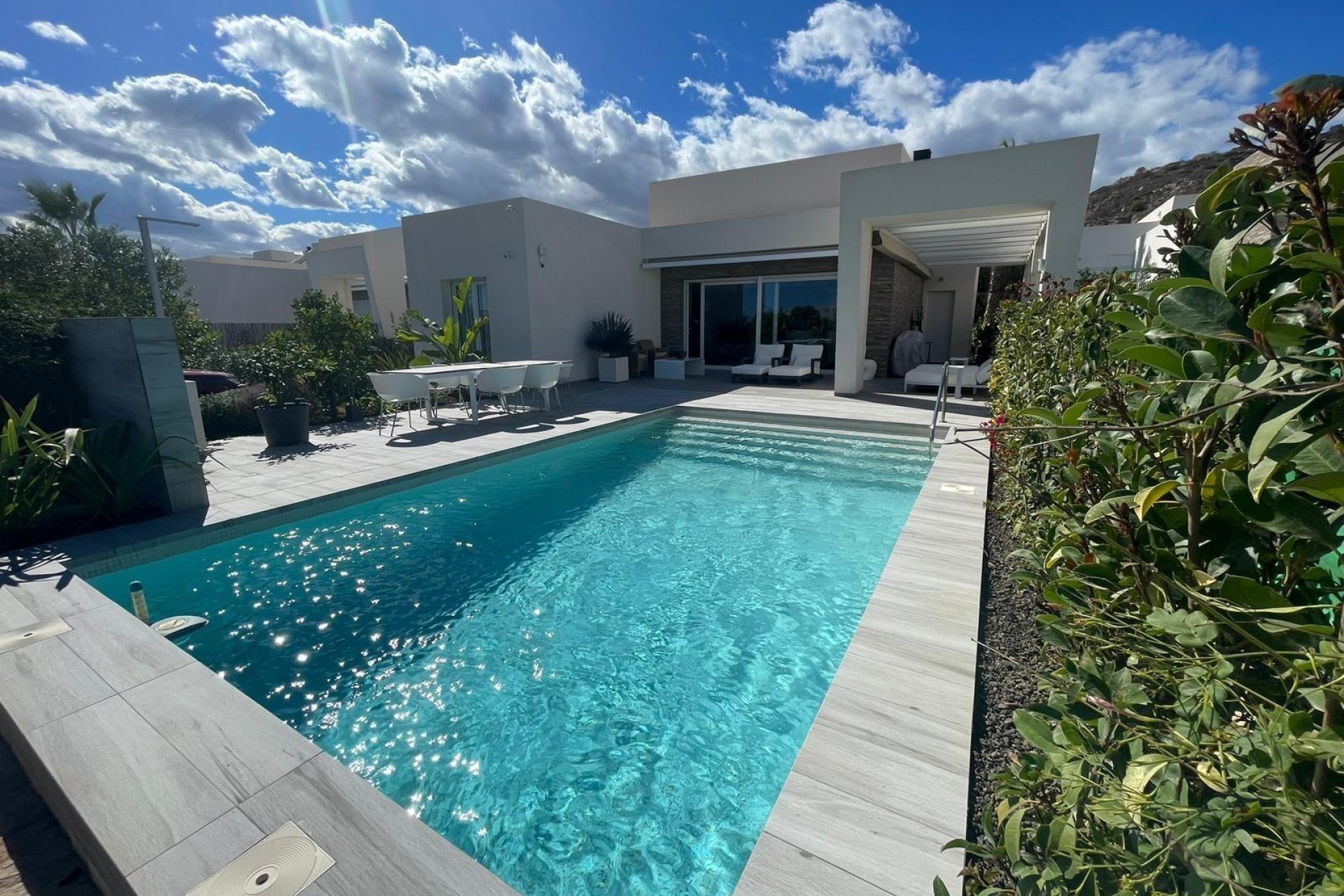 Resale - Villa -
Algorfa - Club De Golf La Finca