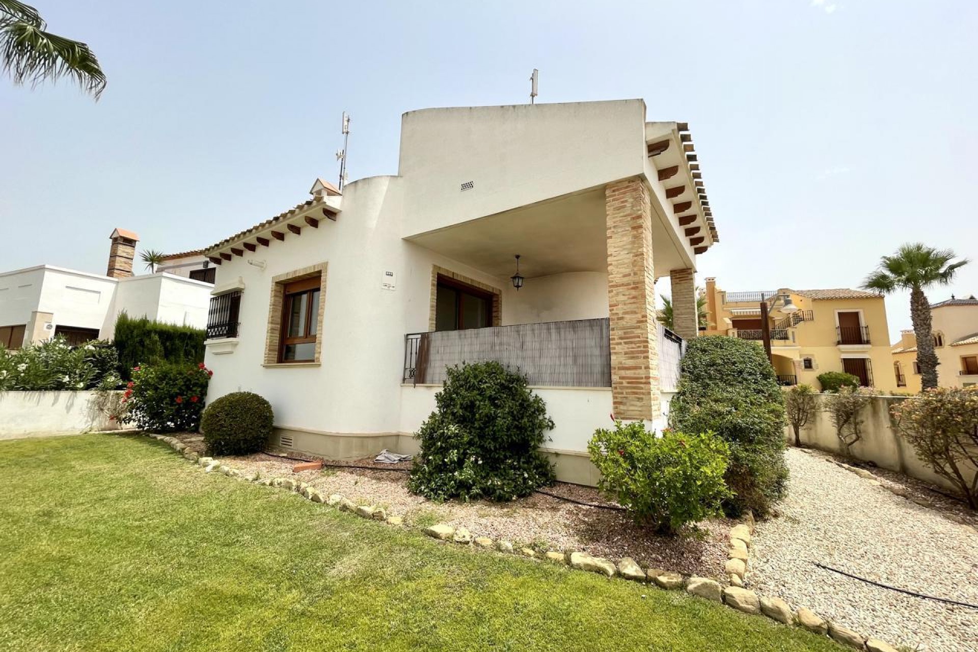 Resale - Villa -
Algorfa - Costa Blanca