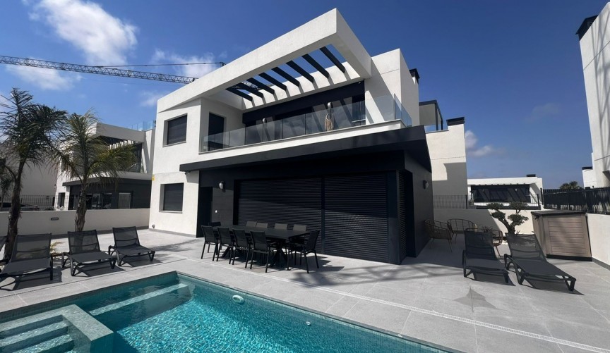 Resale - Villa -
Algorfa - Inland