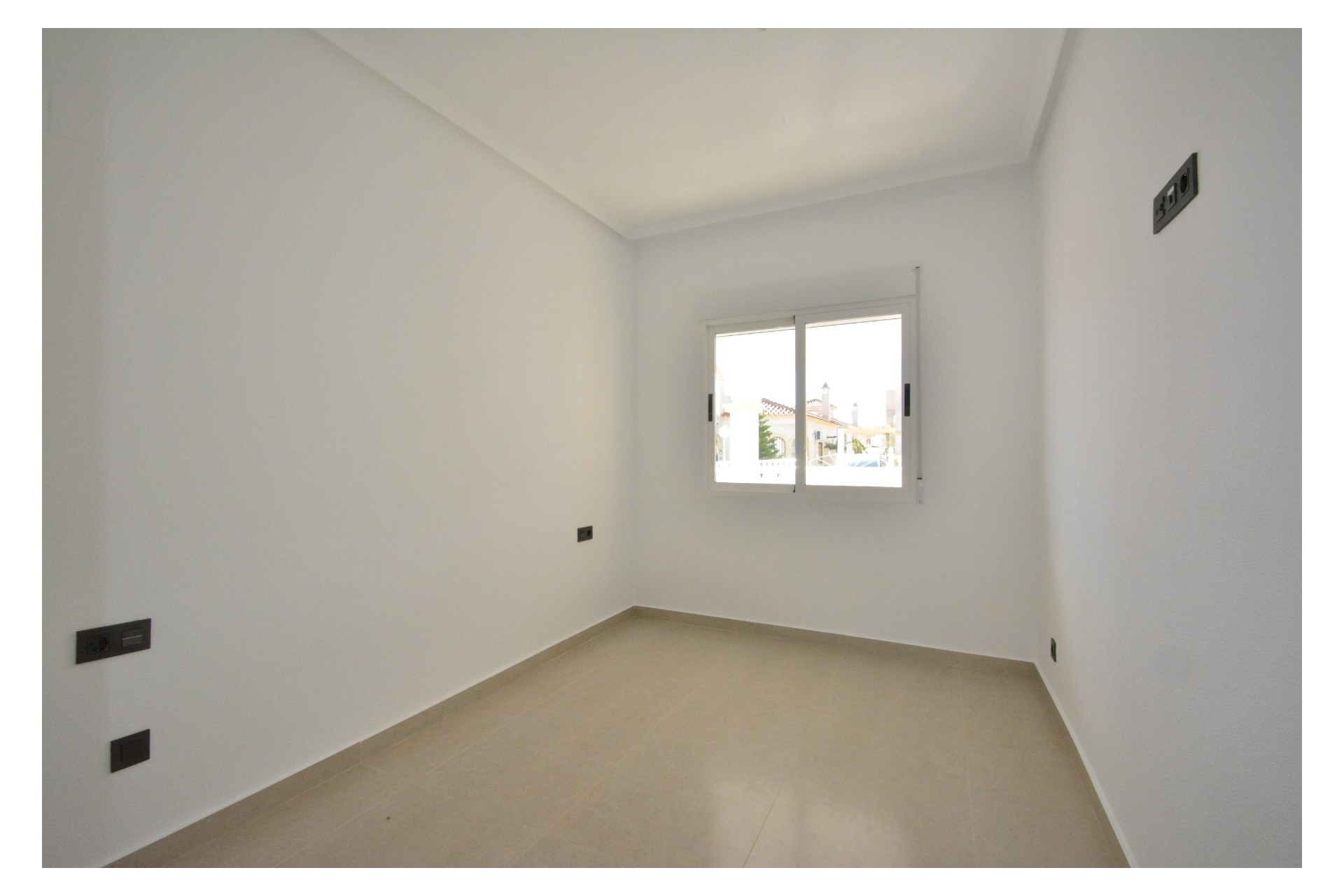 Resale - Villa -
Algorfa - Inland