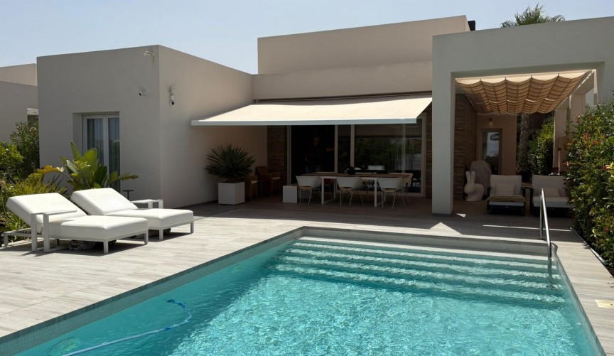 Resale - Villa -
Algorfa - Inland