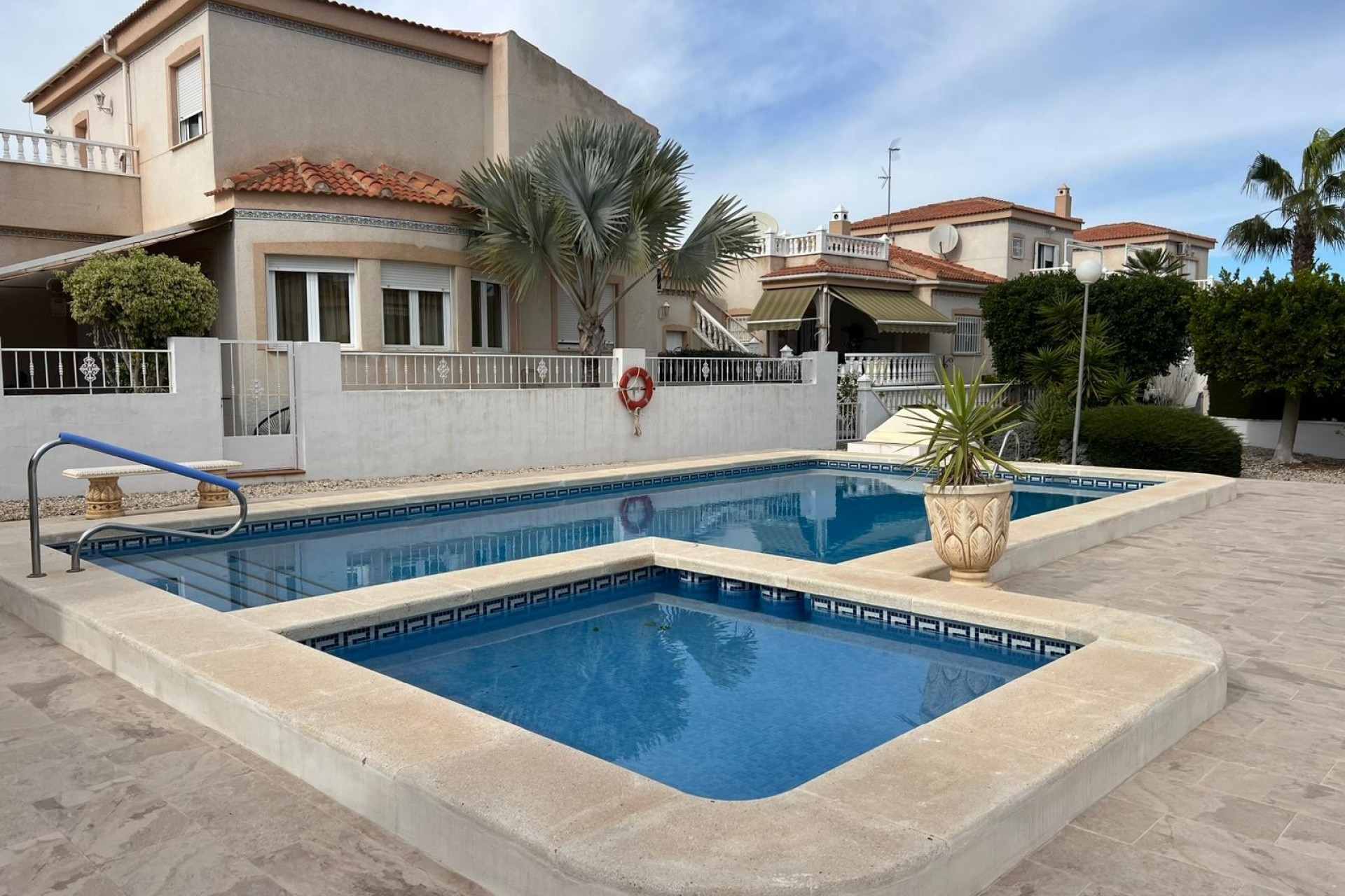 Resale - Villa -
Algorfa - Inland