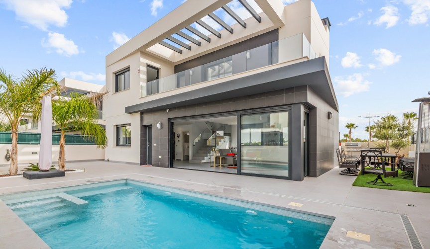 Resale - Villa -
Algorfa - Inland