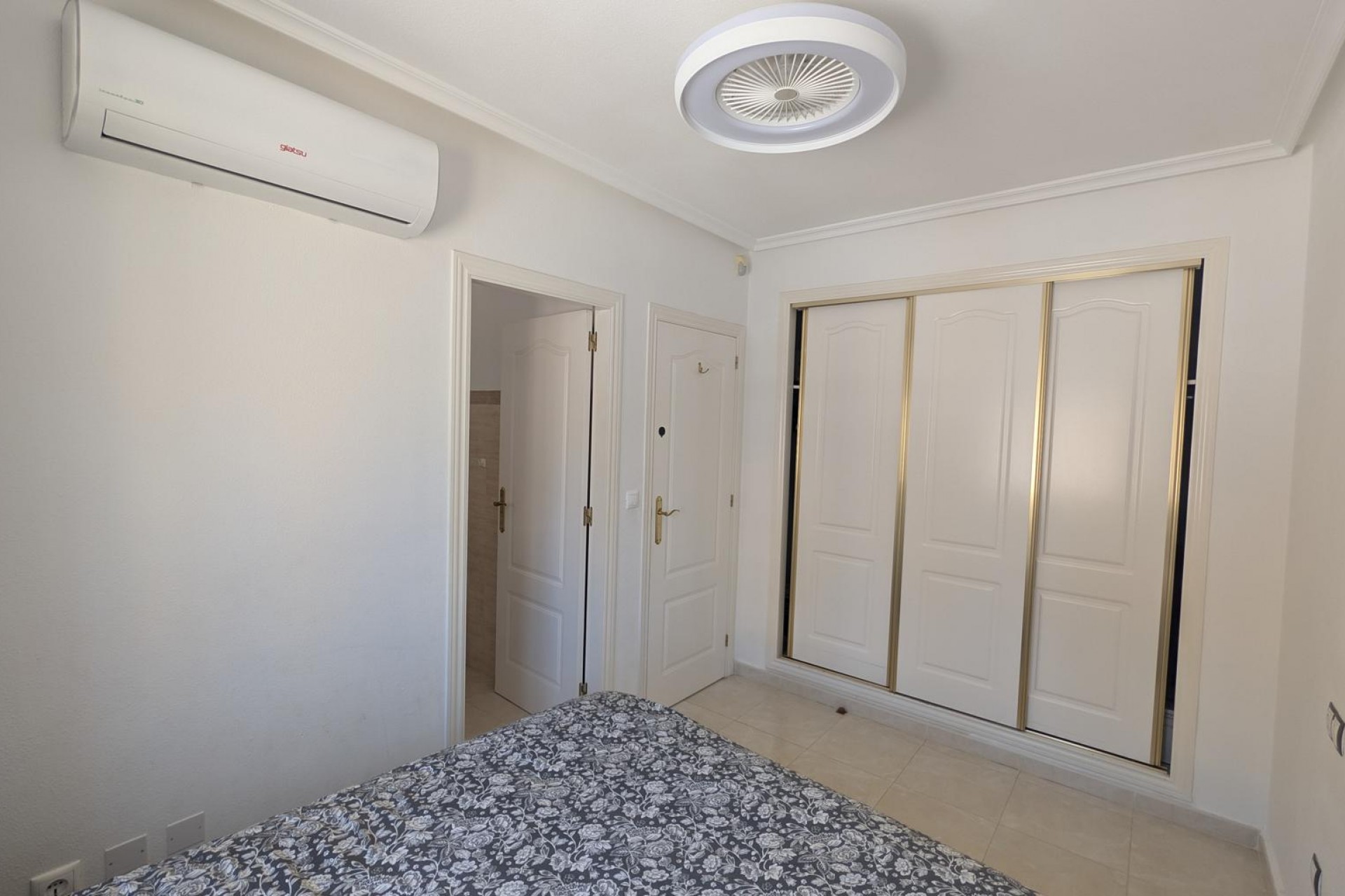 Resale - Villa -
Algorfa - Inland