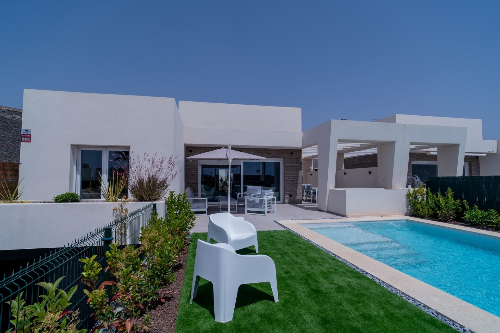 Resale - Villa -
Algorfa - La Finca Golf