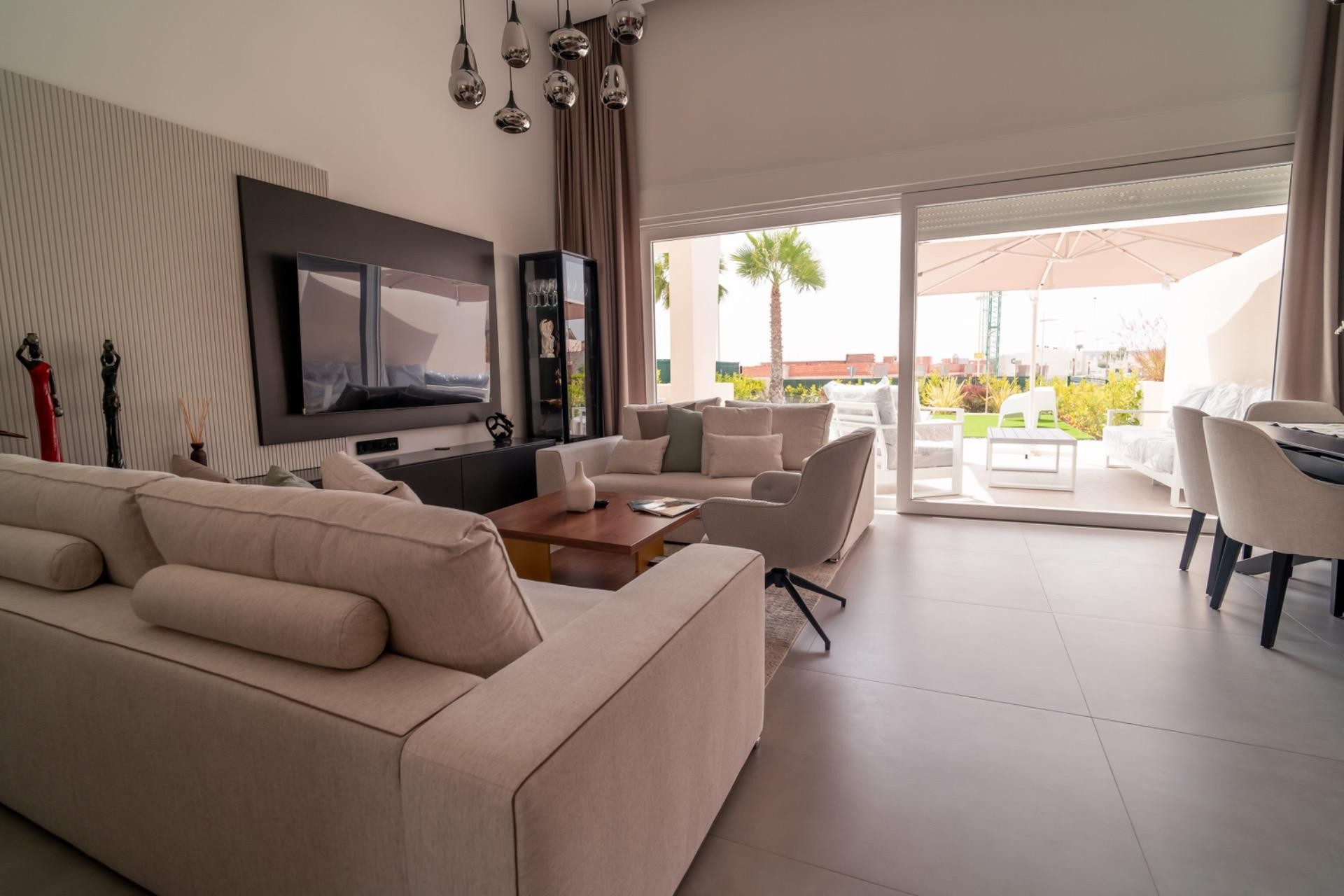 Resale - Villa -
Algorfa - La Finca Golf