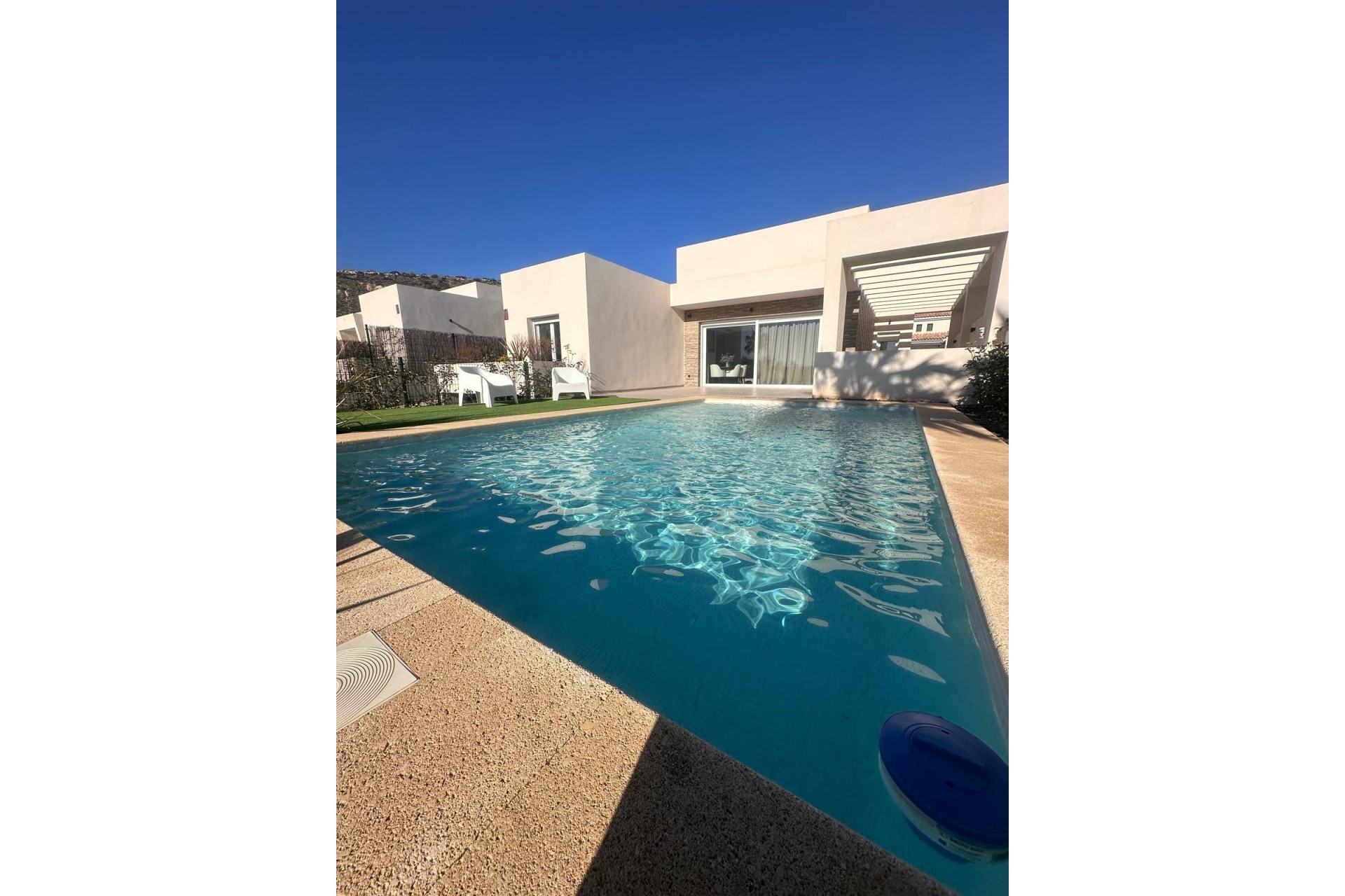 Resale - Villa -
Algorfa