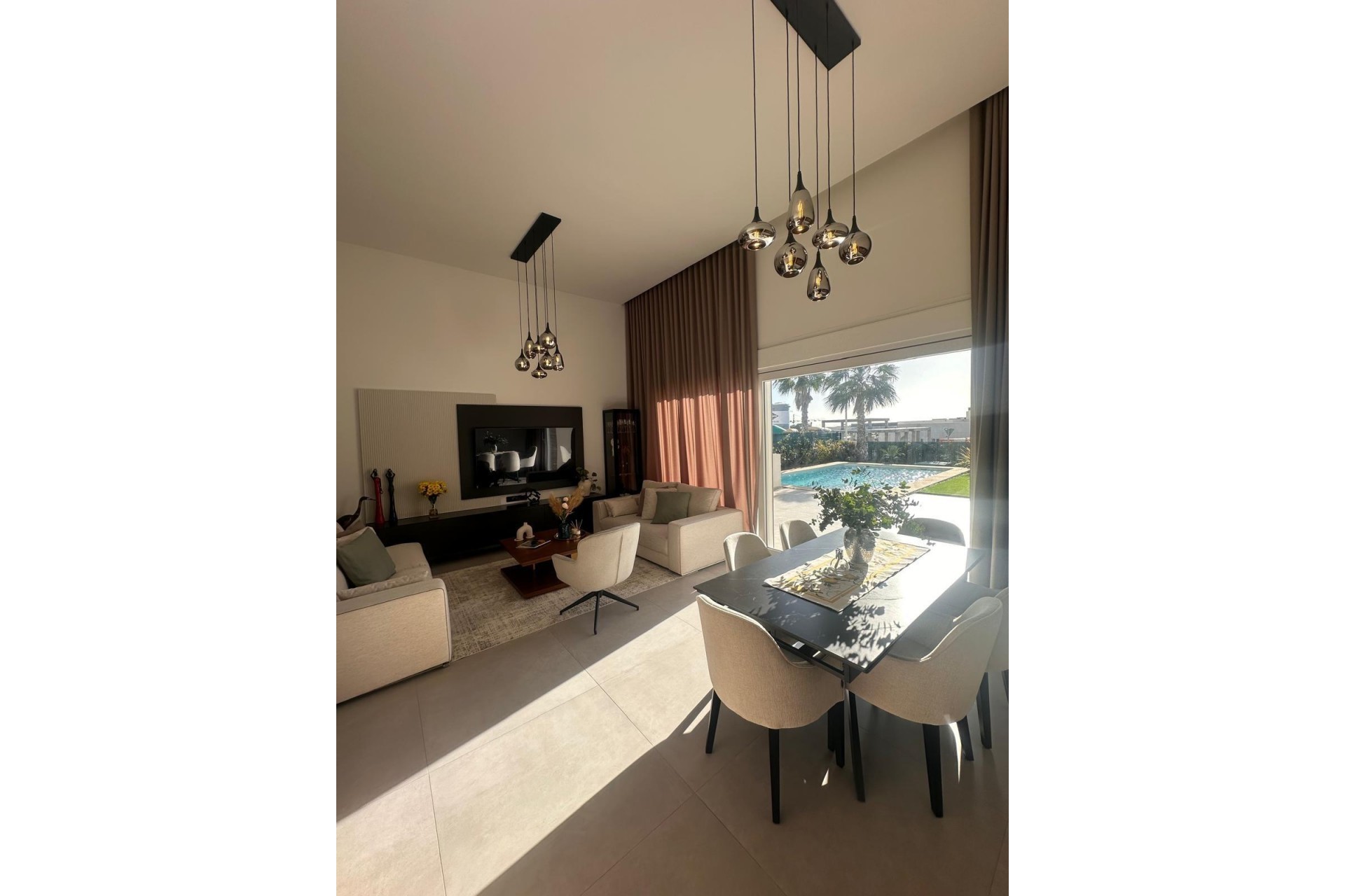 Resale - Villa -
Algorfa