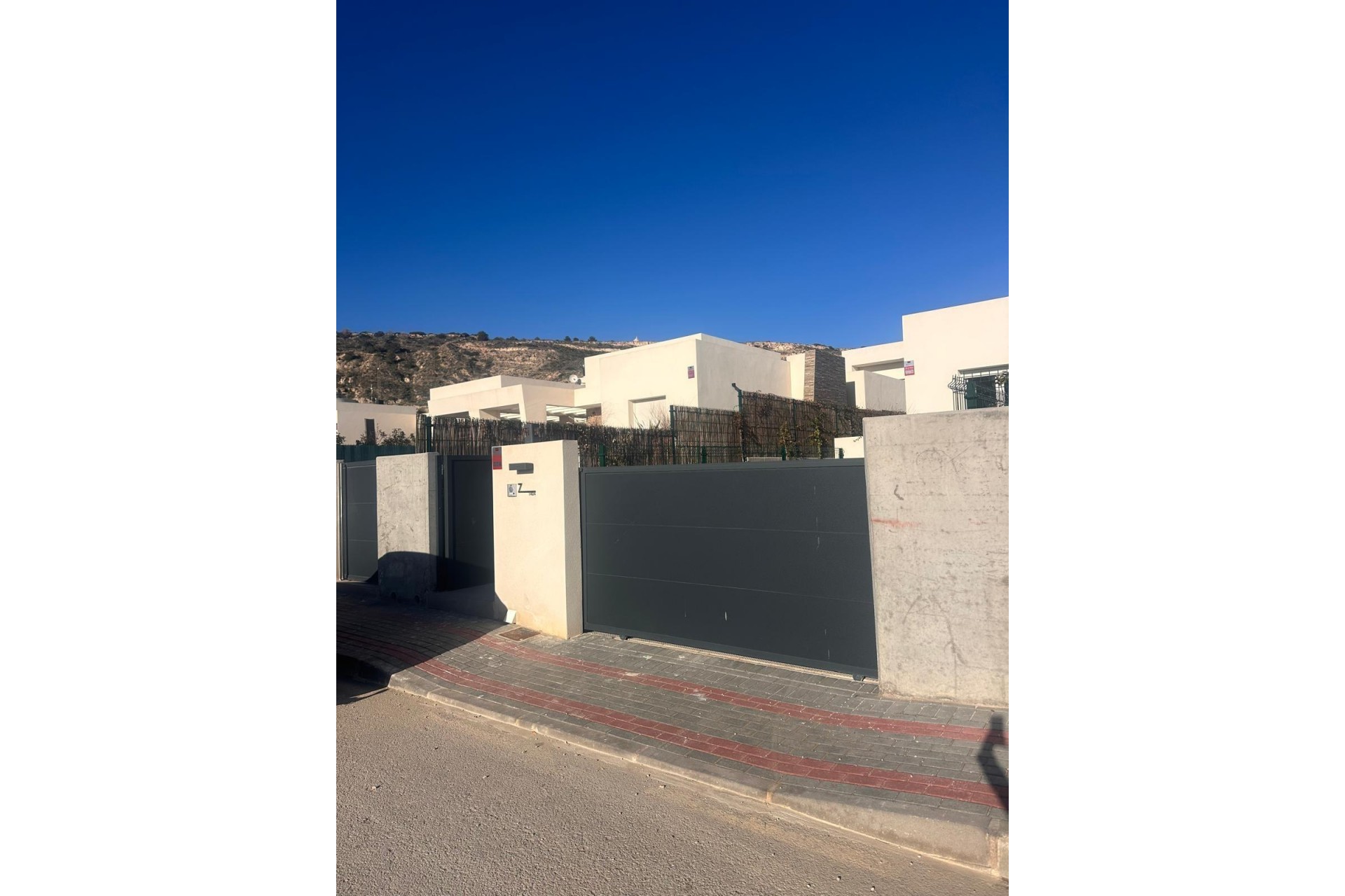 Resale - Villa -
Algorfa