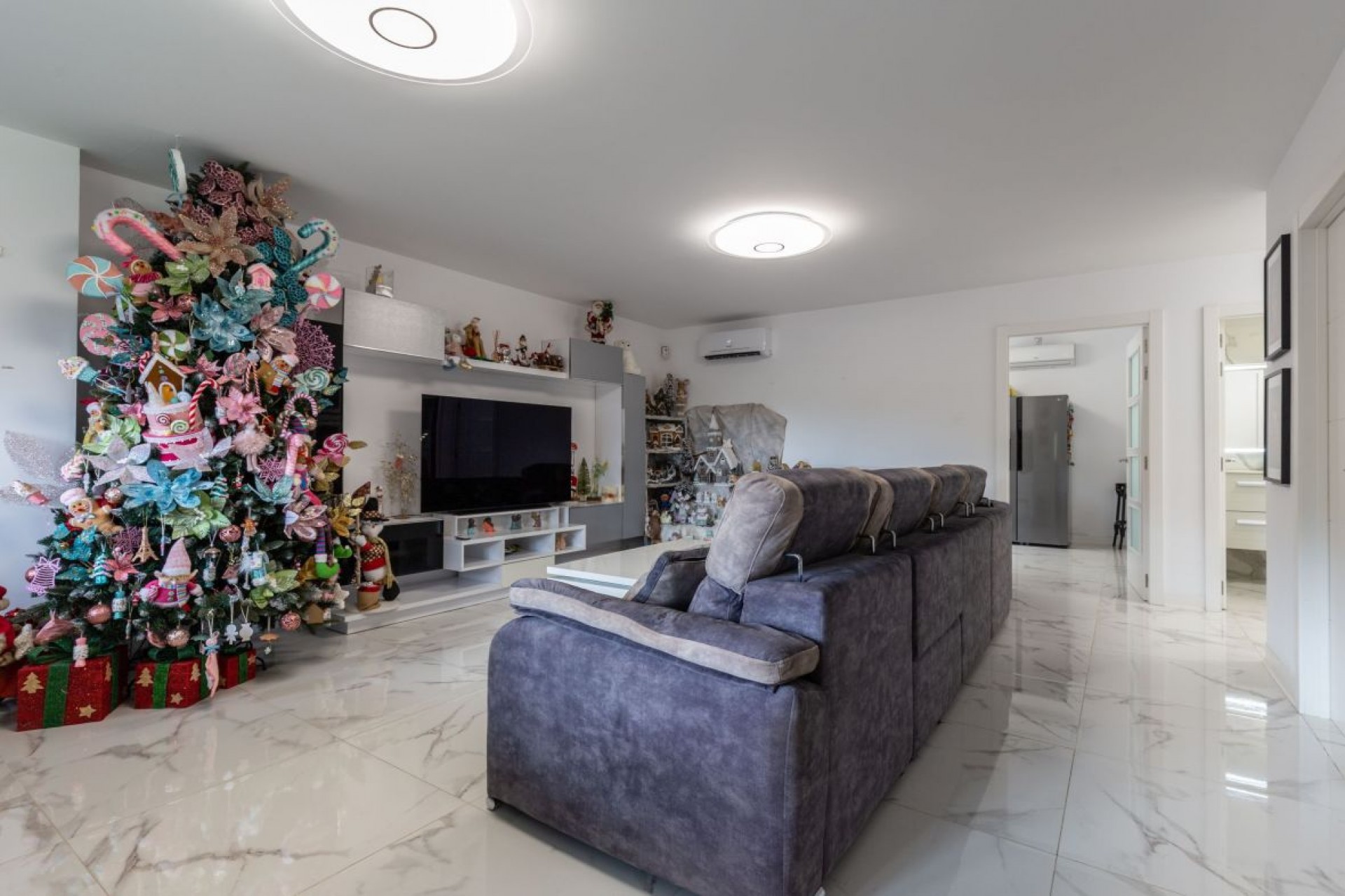 Resale - Villa -
Alicante - Costa Blanca