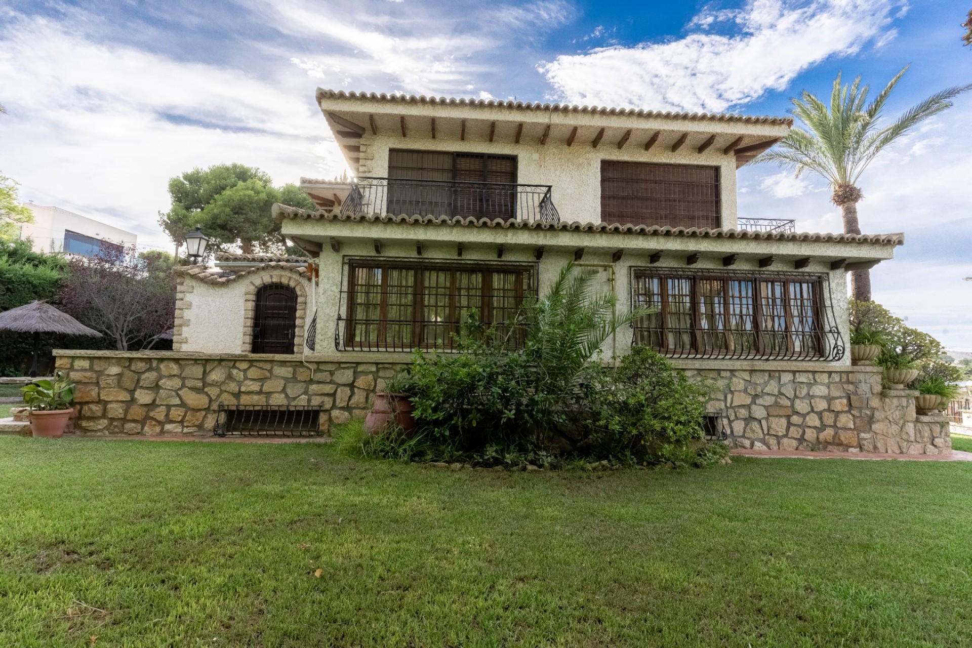 Resale - Villa -
Alicante - Costa Blanca