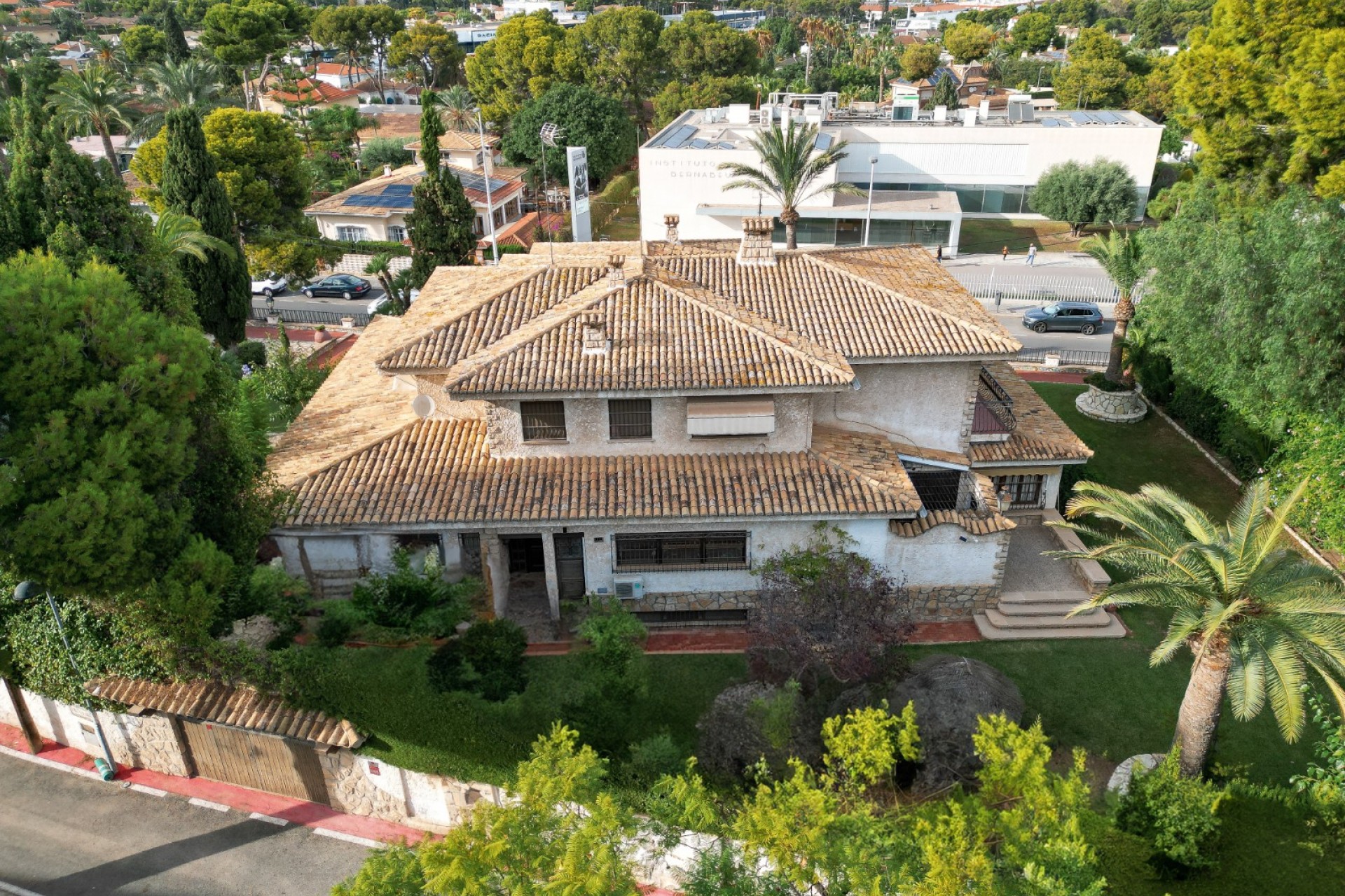 Resale - Villa -
Alicante - Costa Blanca