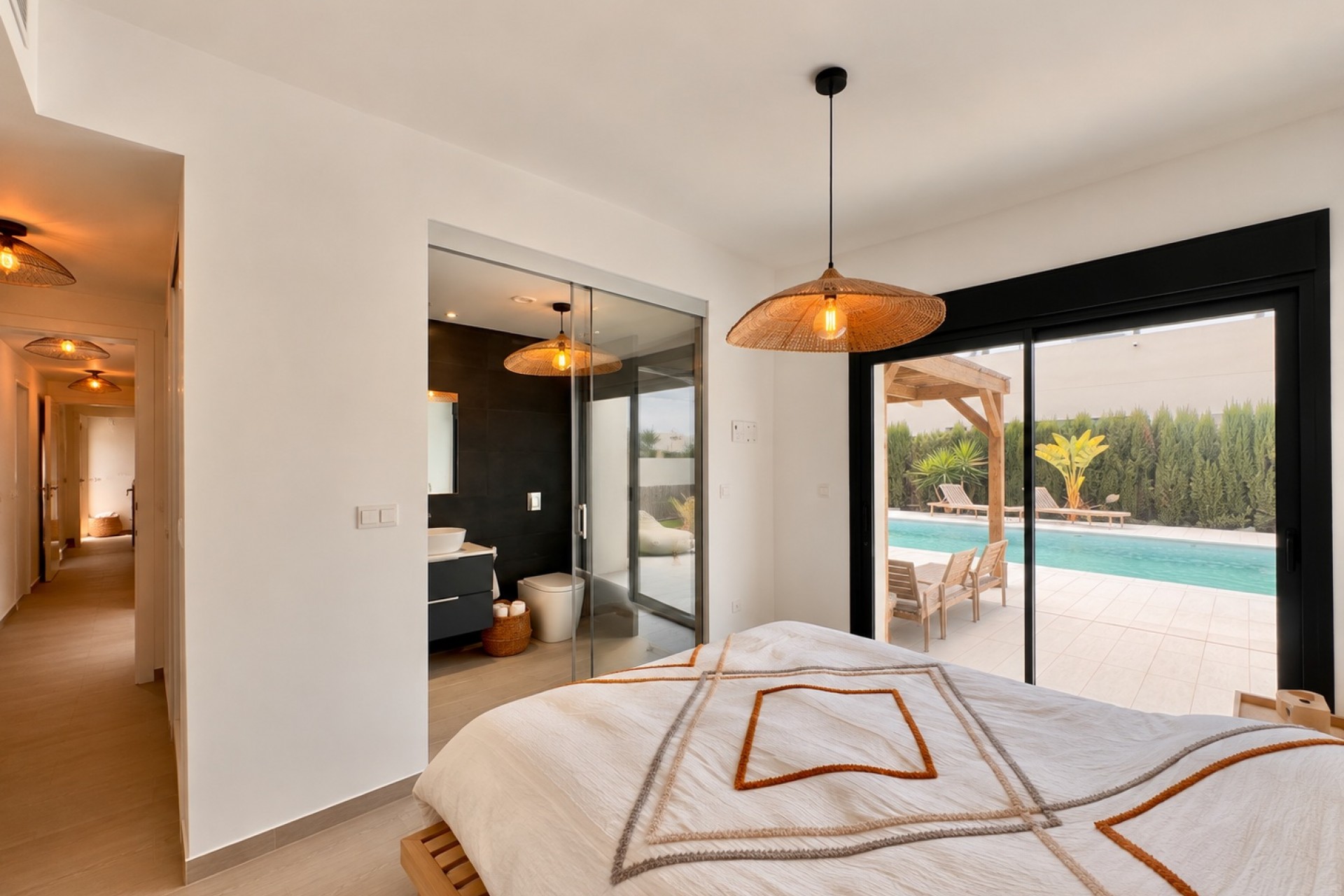 Resale - Villa -
Alicante - Costa Blanca