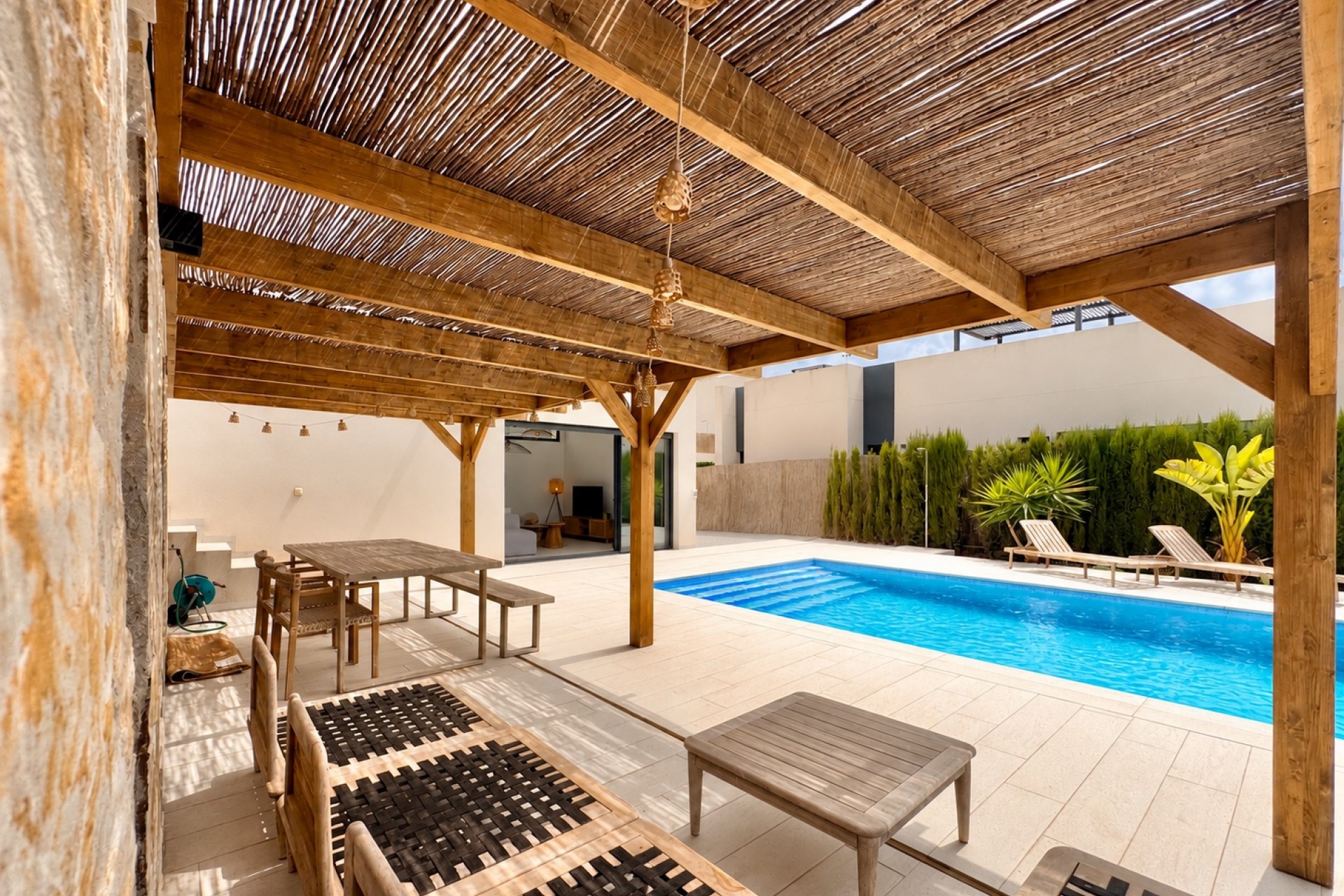 Resale - Villa -
Alicante - Costa Blanca