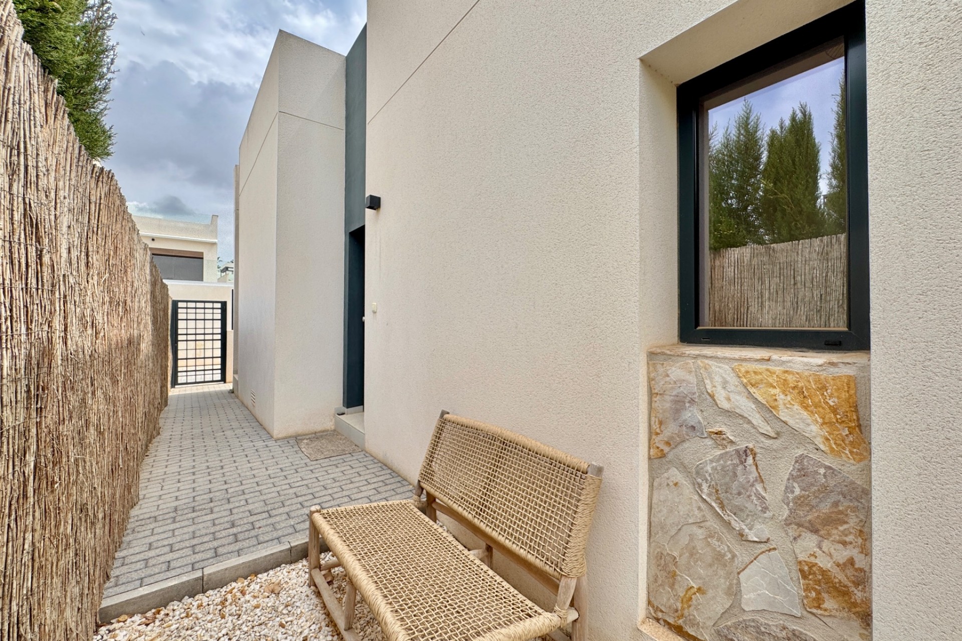Resale - Villa -
Alicante - Costa Blanca