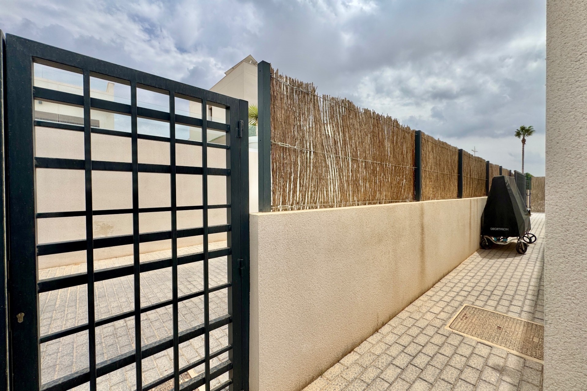 Resale - Villa -
Alicante - Costa Blanca
