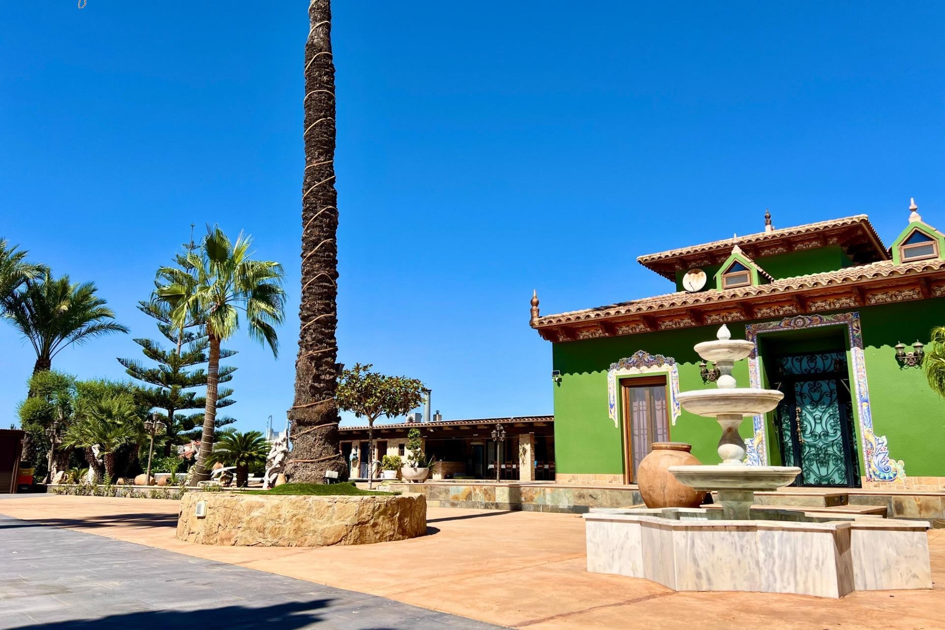 Resale - Villa -
Almoradí - Comunidad Valenciana
