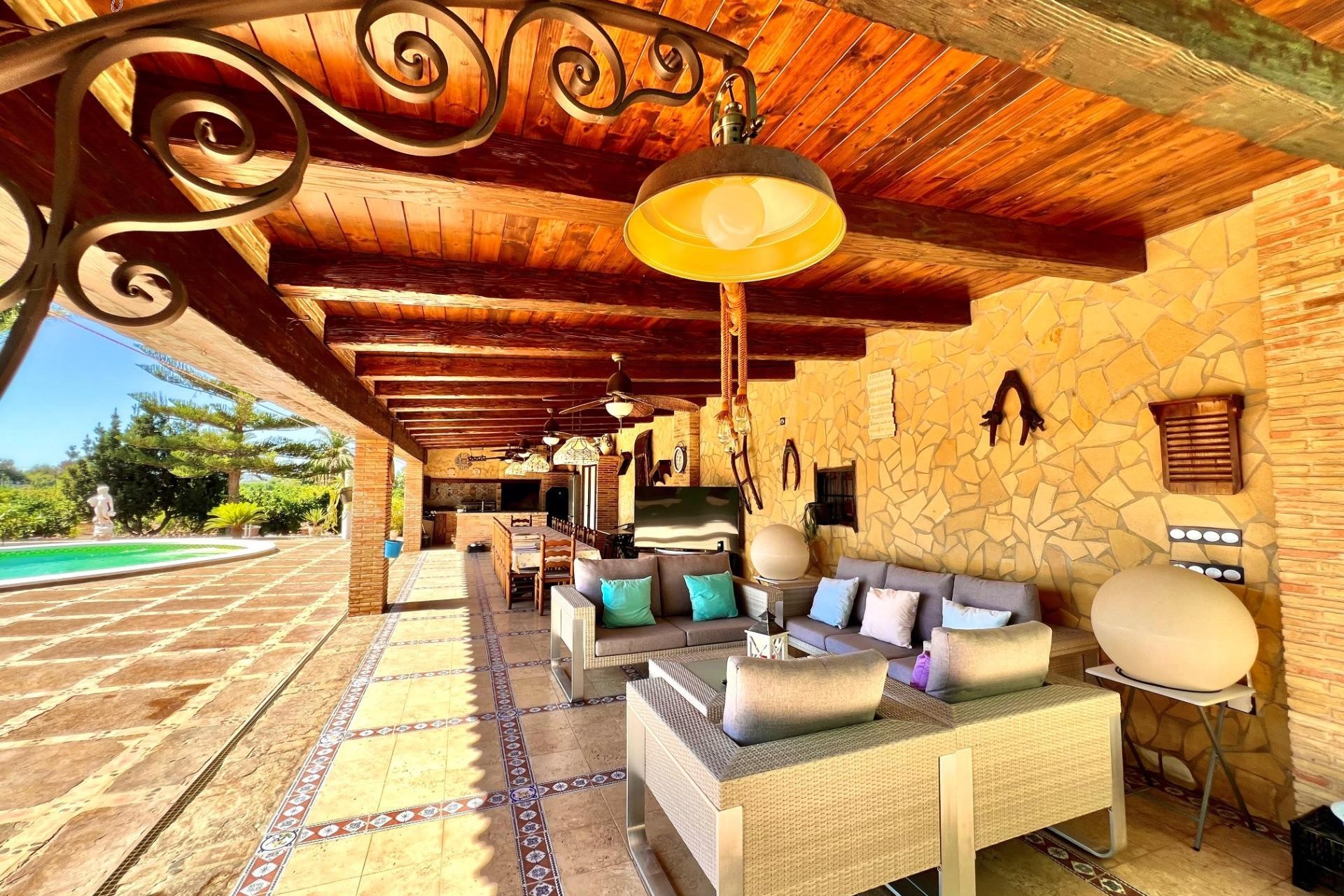 Resale - Villa -
Almoradí - Comunidad Valenciana