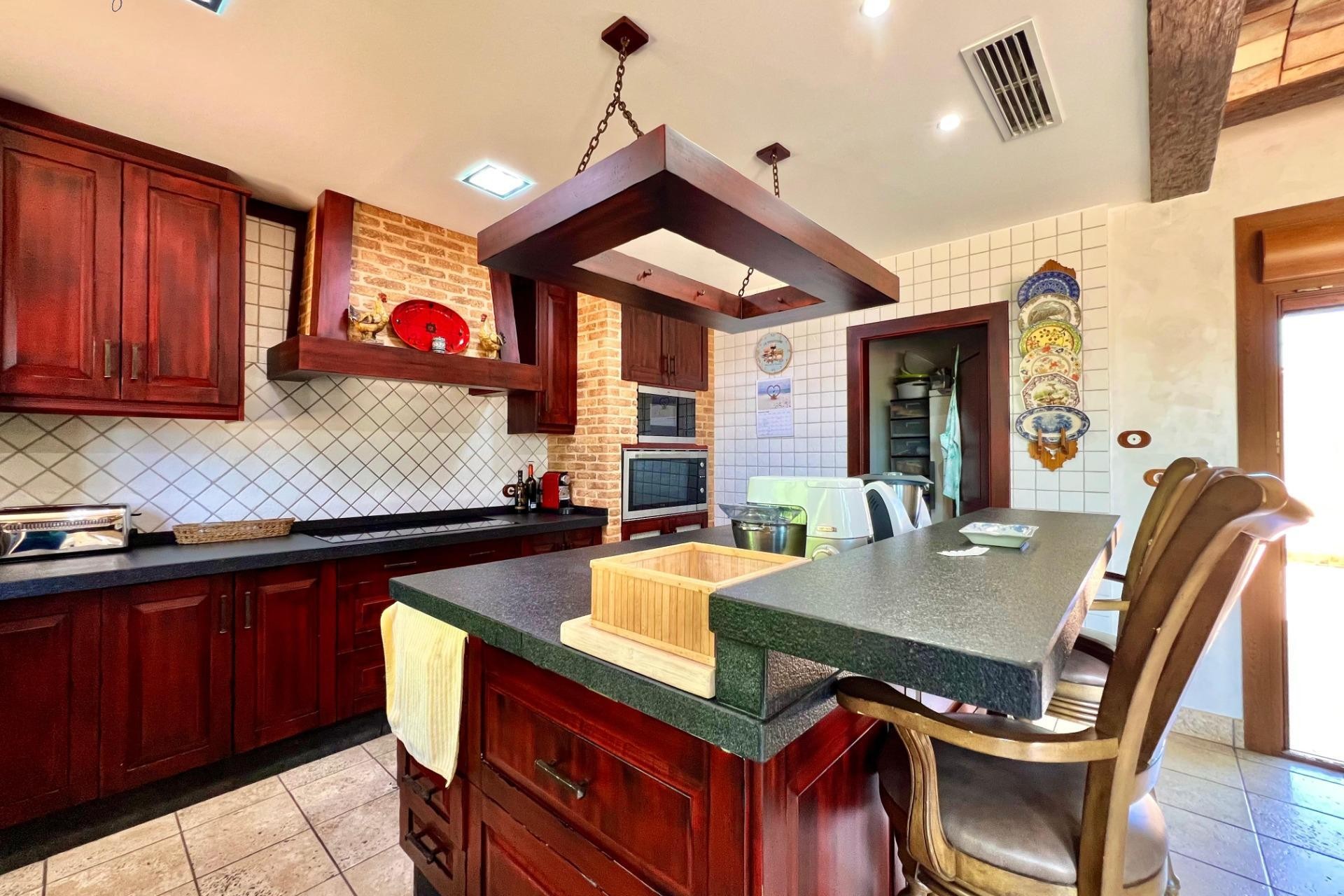 Resale - Villa -
Almoradí - Comunidad Valenciana