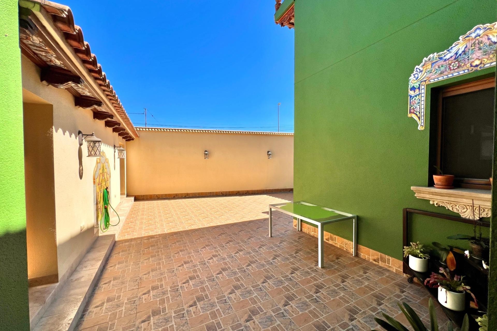 Resale - Villa -
Almoradí - Comunidad Valenciana