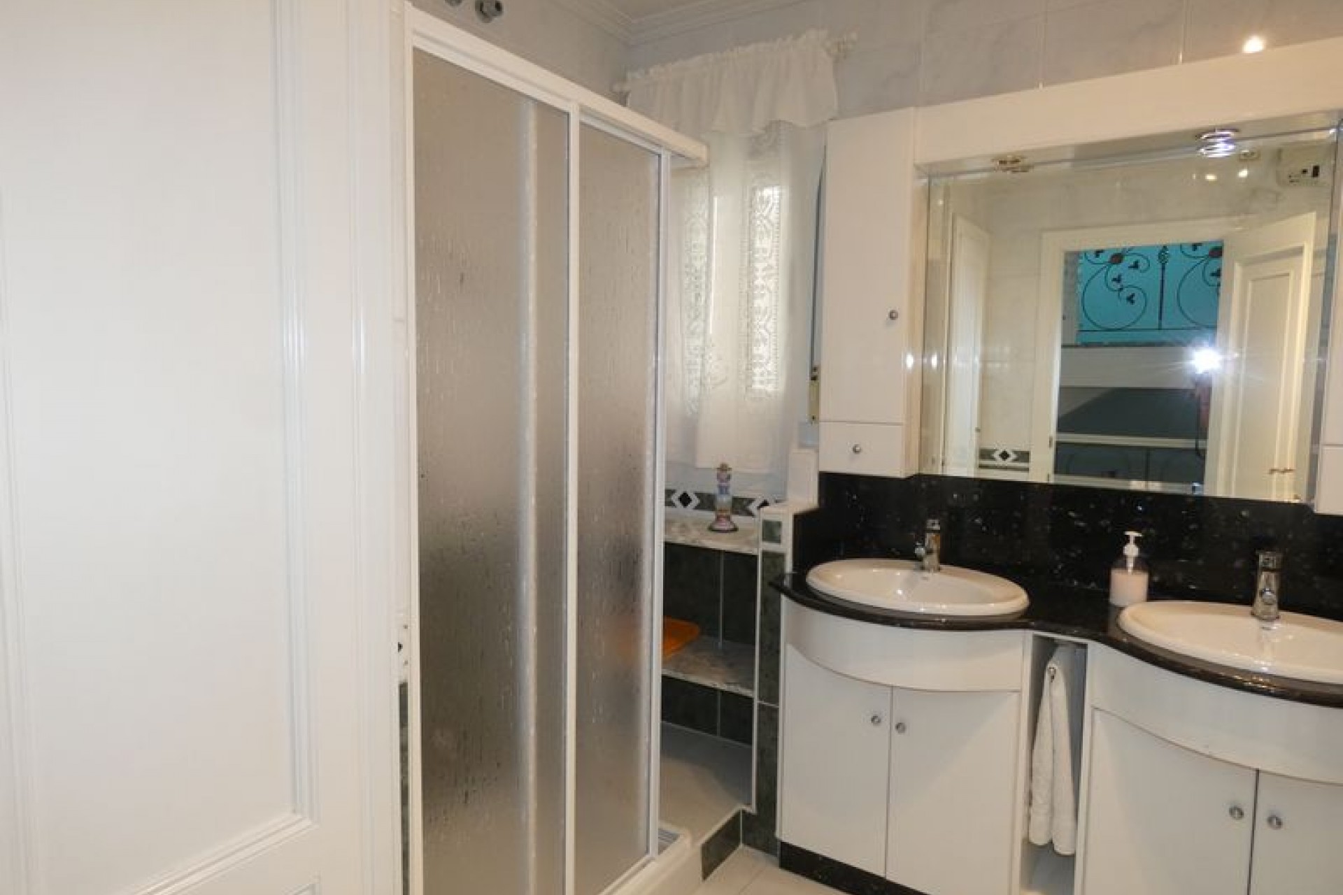 Resale - Villa -
Almoradí - Inland